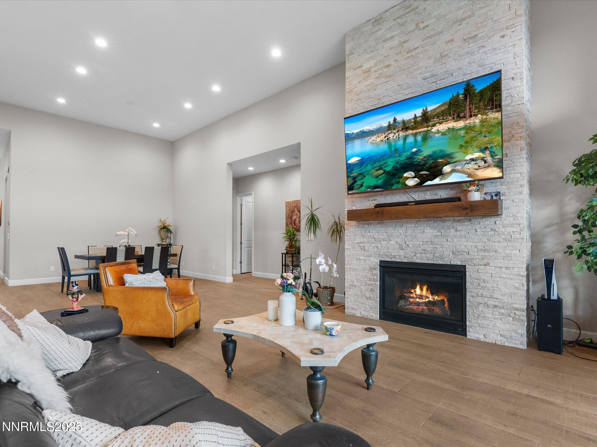 Reno, Nevada, 89521, United States, 3 Bedrooms Bedrooms, ,4 BathroomsBathrooms,Residential,Active,1884971