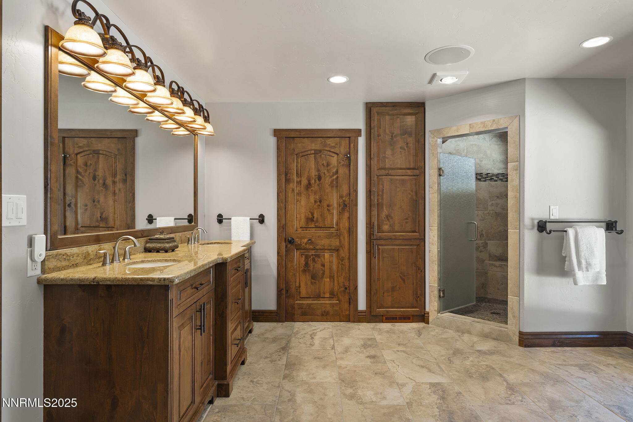Reno, Nevada, 89511, United States, 4 Bedrooms Bedrooms, ,3 BathroomsBathrooms,Residential,Active,1929694