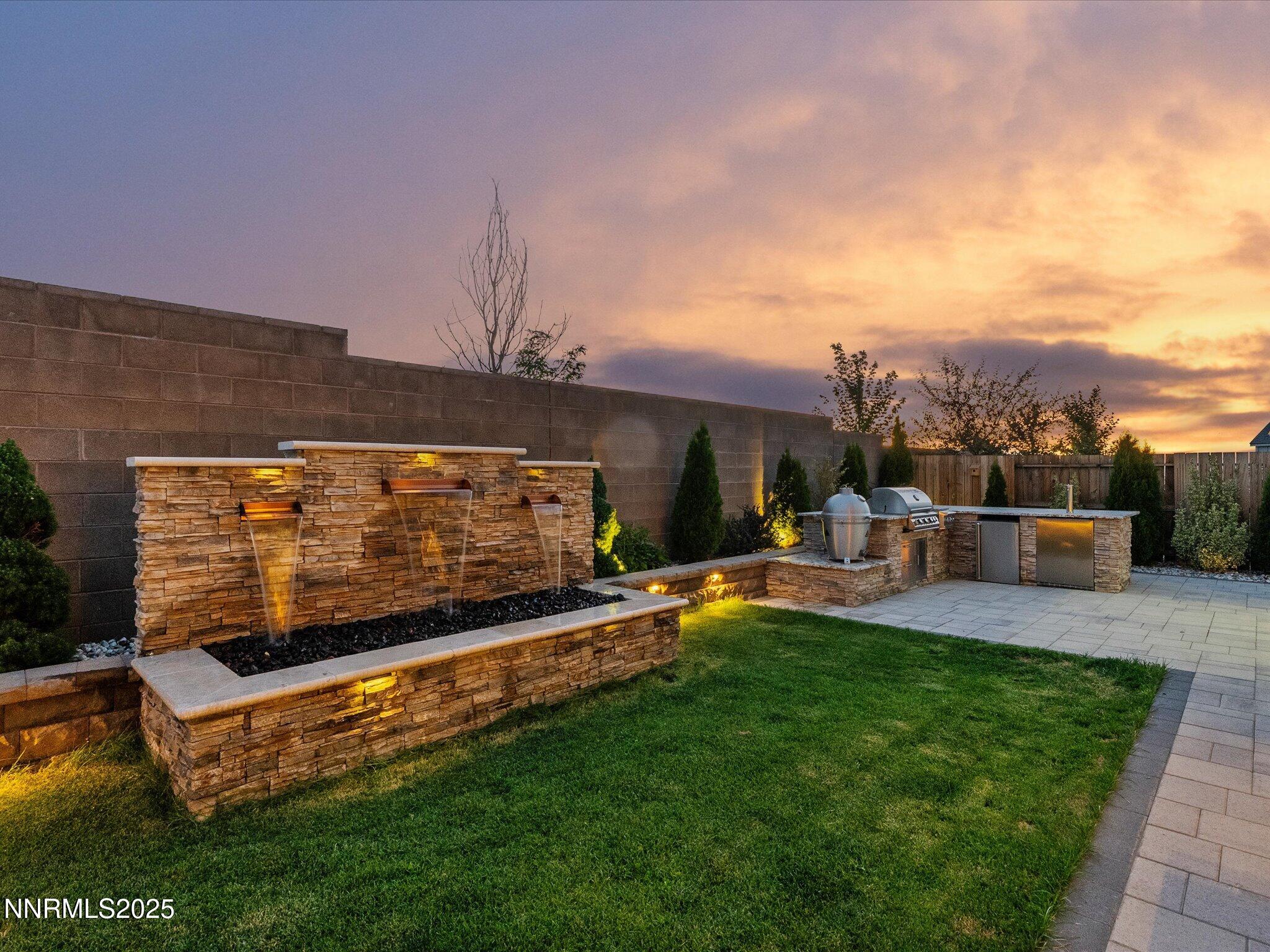 Reno, Nevada, 89521, United States, 3 Bedrooms Bedrooms, ,4 BathroomsBathrooms,Residential,Active,1884971