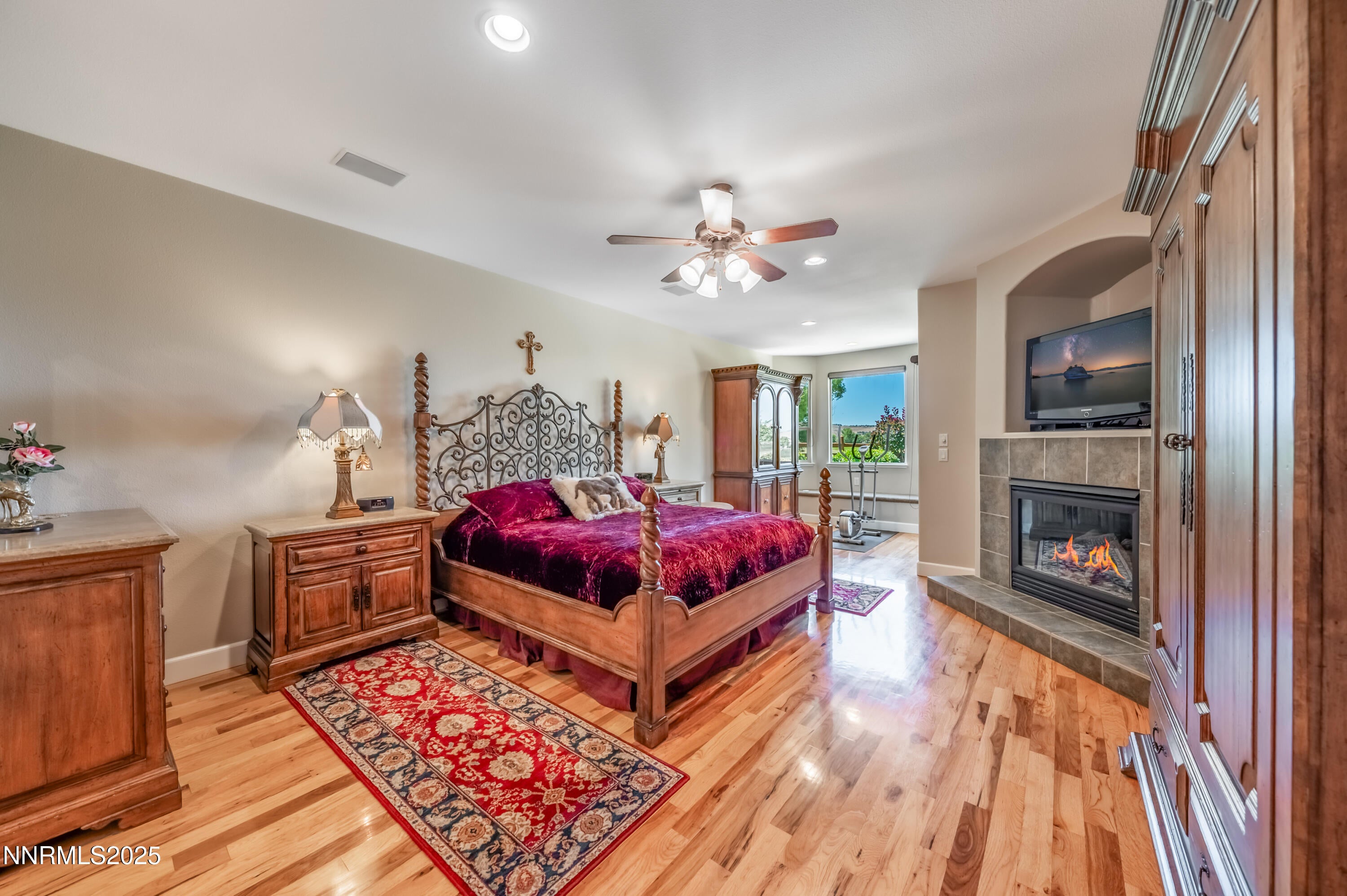 Sparks, Nevada, 89436, United States, 4 Bedrooms Bedrooms, ,4 BathroomsBathrooms,Residential,Contingent,2012893