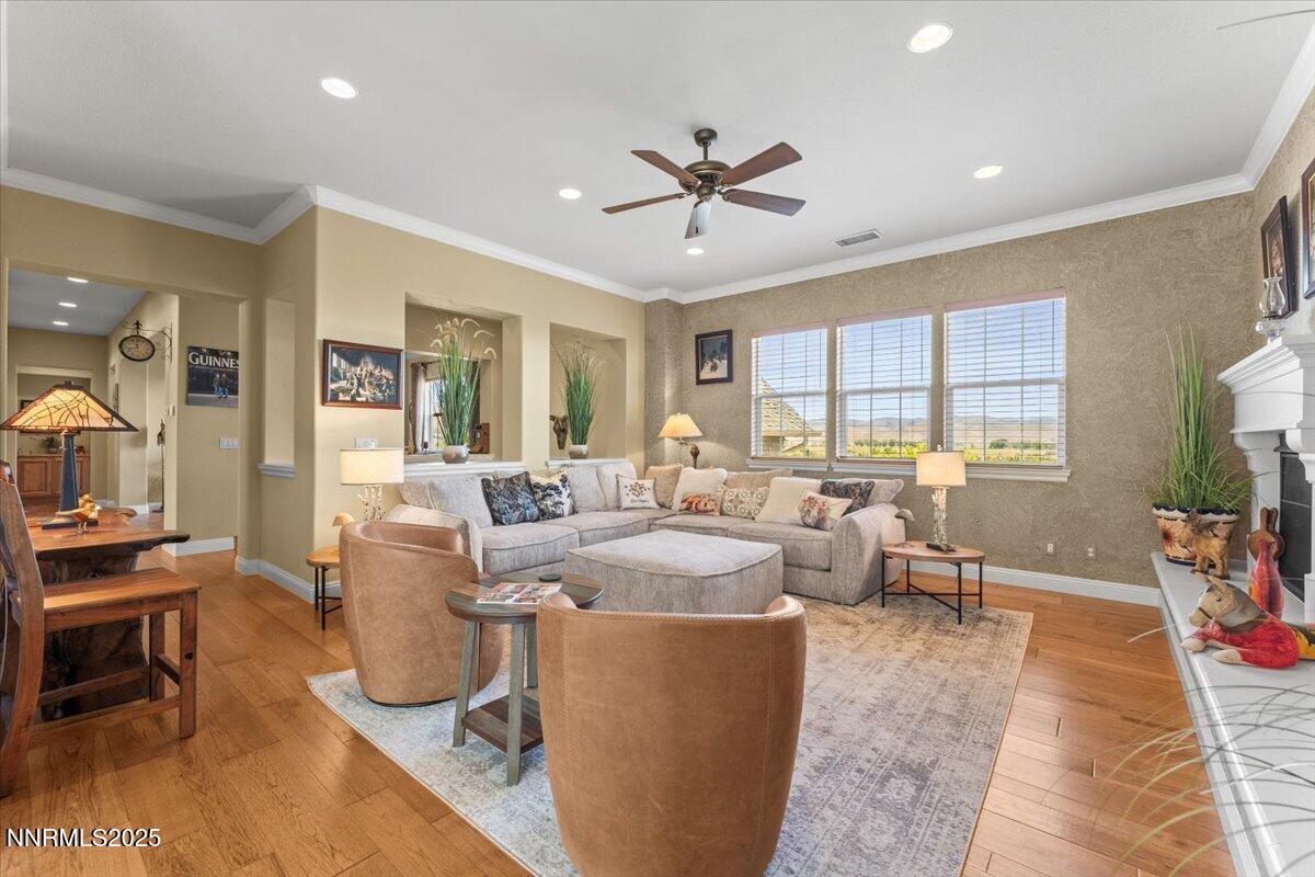 Genoa, Nevada, 89411, United States, 3 Bedrooms Bedrooms, ,3 BathroomsBathrooms,Residential,Active,1893207