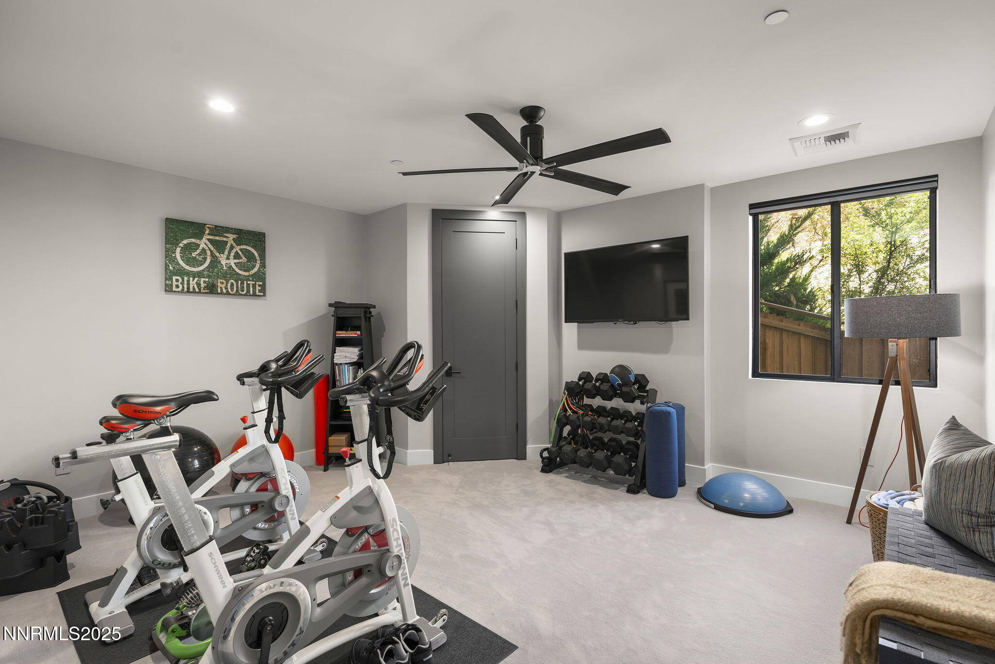 Sparks, Nevada, 89436, United States, 5 Bedrooms Bedrooms, ,4 BathroomsBathrooms,Residential,Active,1942357