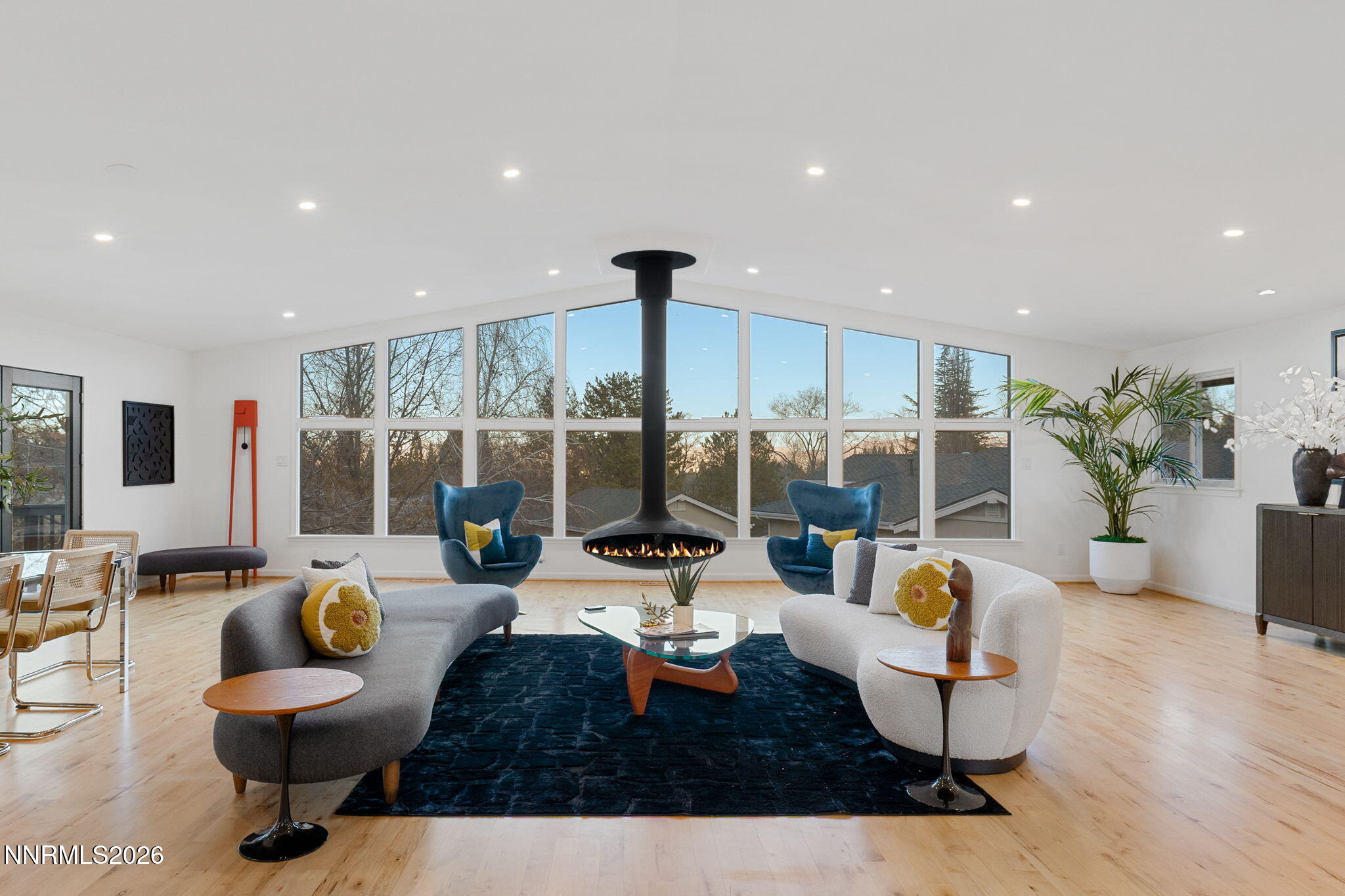 Reno, Nevada, 89519, United States, 4 Bedrooms Bedrooms, ,4 BathroomsBathrooms,Residential,Active,1952499