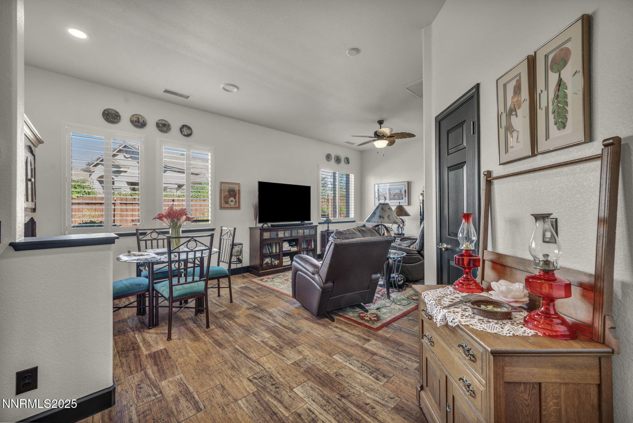 Sparks, Nevada, 89436, United States, 4 Bedrooms Bedrooms, ,3 BathroomsBathrooms,Residential,Active,1960113