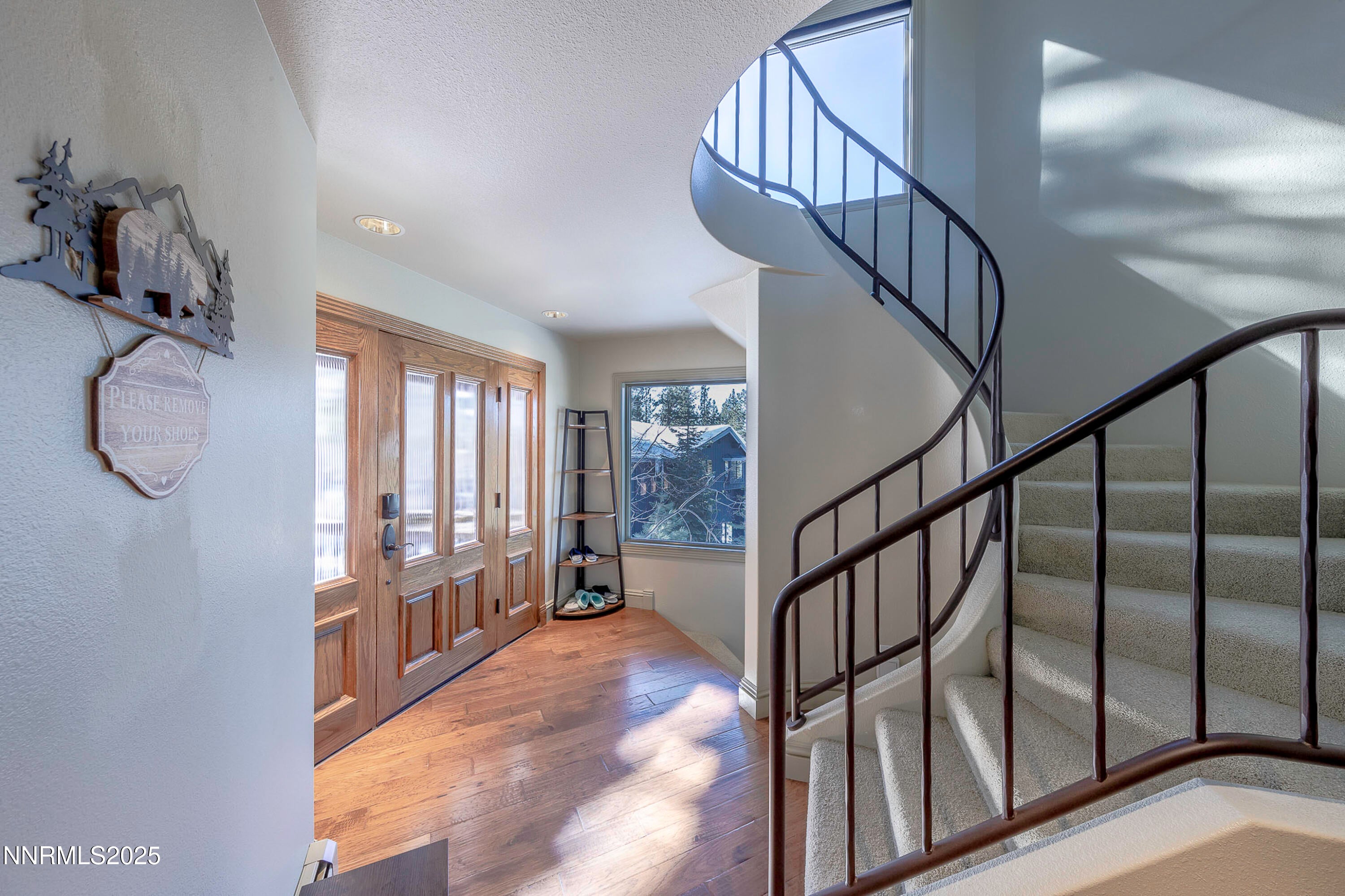 Stateline, Nevada, 89449, United States, 4 Bedrooms Bedrooms, ,5 BathroomsBathrooms,Residential,Active,1824502