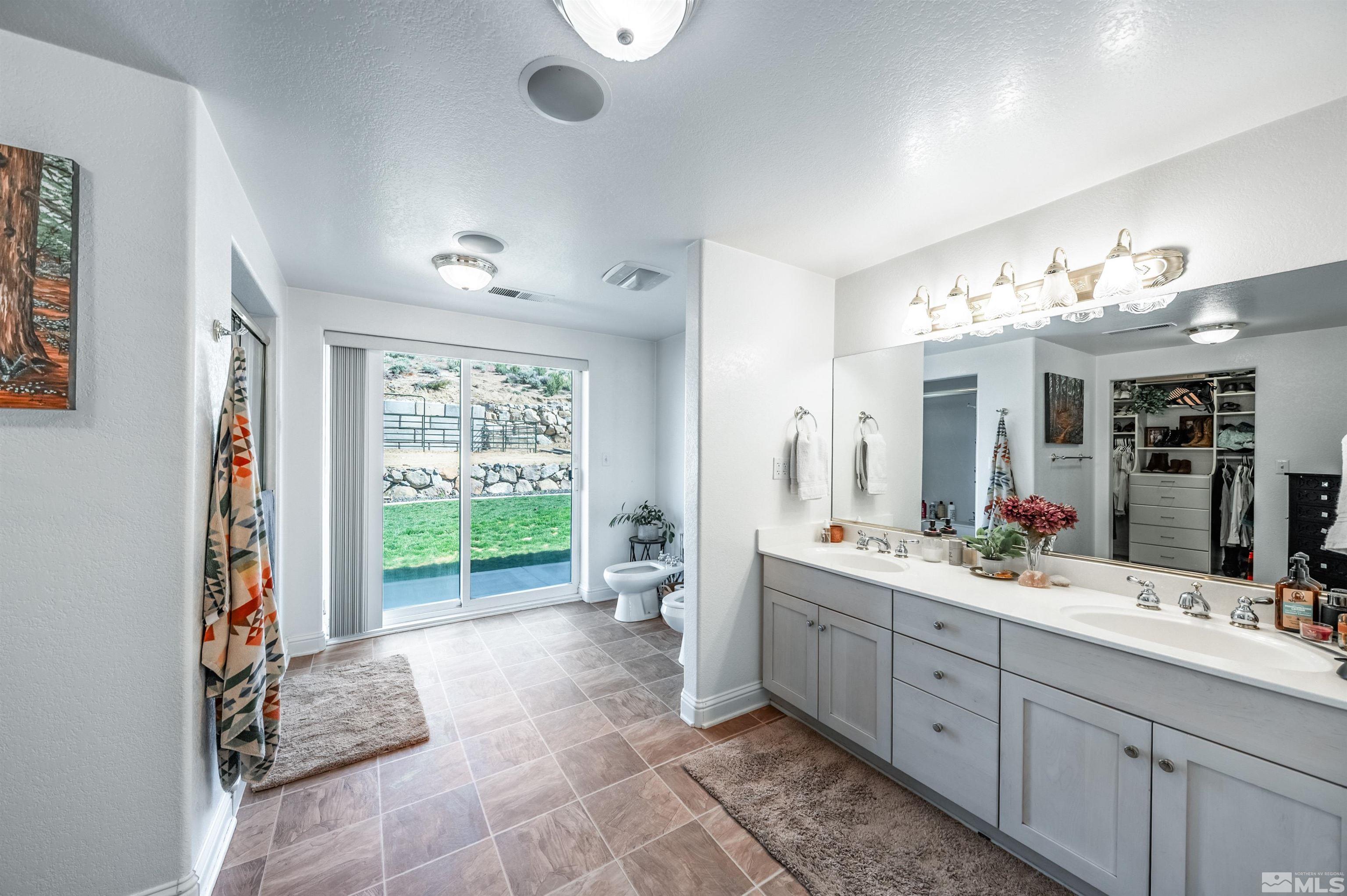 Carson City, Nevada, 89706, United States, 5 Bedrooms Bedrooms, ,5 BathroomsBathrooms,Residential,Active,1810442
