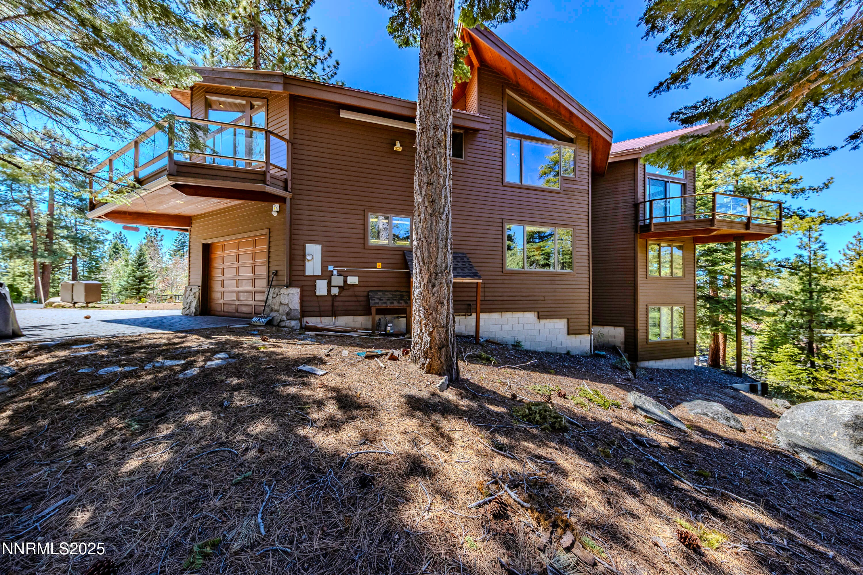 Stateline, Nevada, 89449, United States, 4 Bedrooms Bedrooms, ,5 BathroomsBathrooms,Residential,Active,1824502