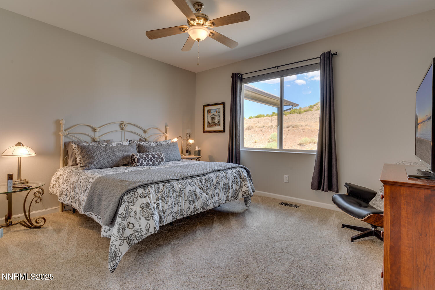 Gardnerville, Nevada, 89410, United States, 4 Bedrooms Bedrooms, ,4 BathroomsBathrooms,Residential,Active,1926664