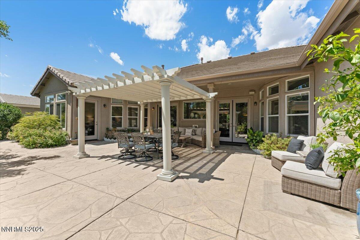 Sparks, Nevada, 89441, United States, 5 Bedrooms Bedrooms, ,4 BathroomsBathrooms,Residential,Active,1904747
