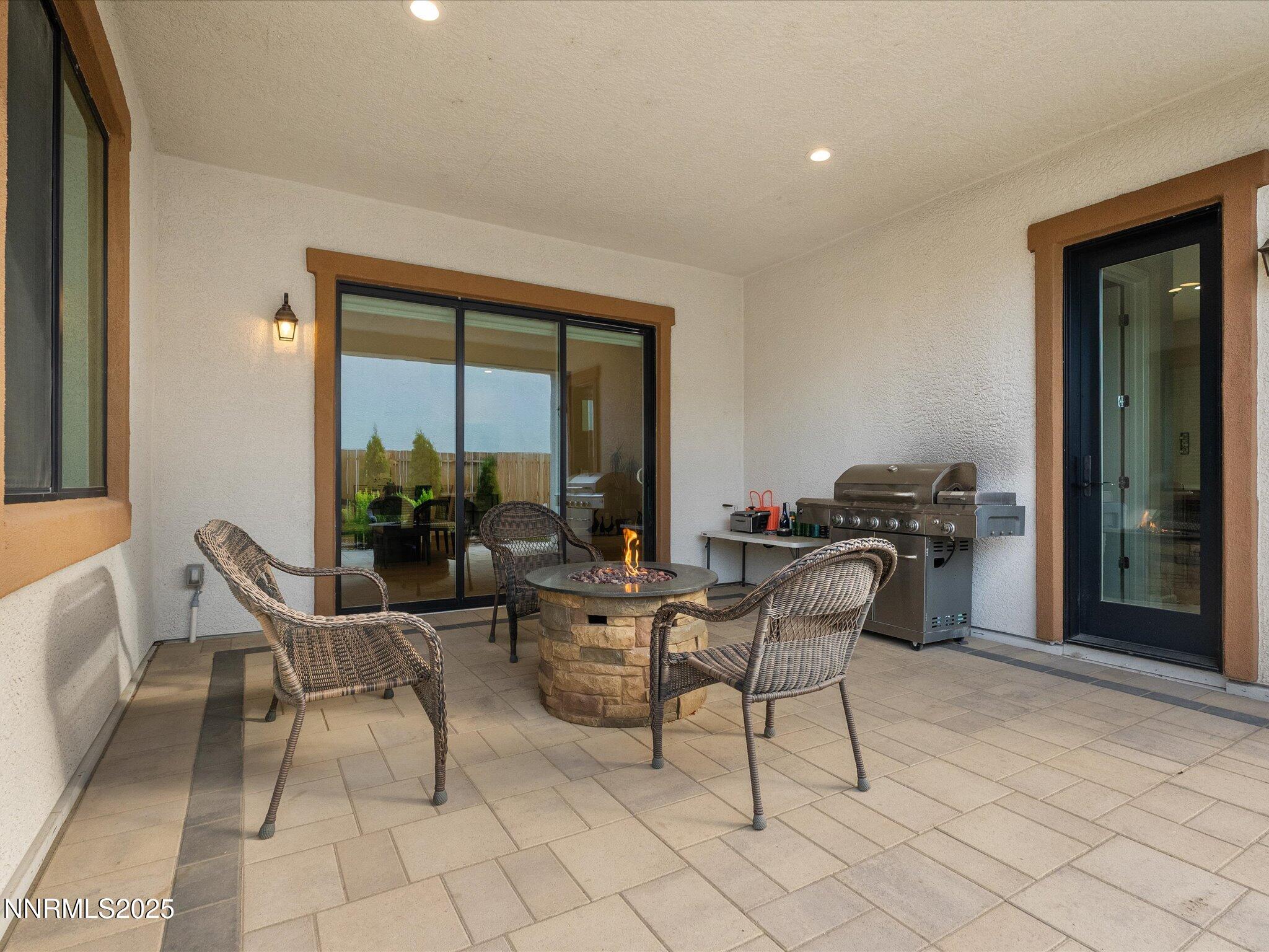 Reno, Nevada, 89521, United States, 3 Bedrooms Bedrooms, ,4 BathroomsBathrooms,Residential,Active,1884971