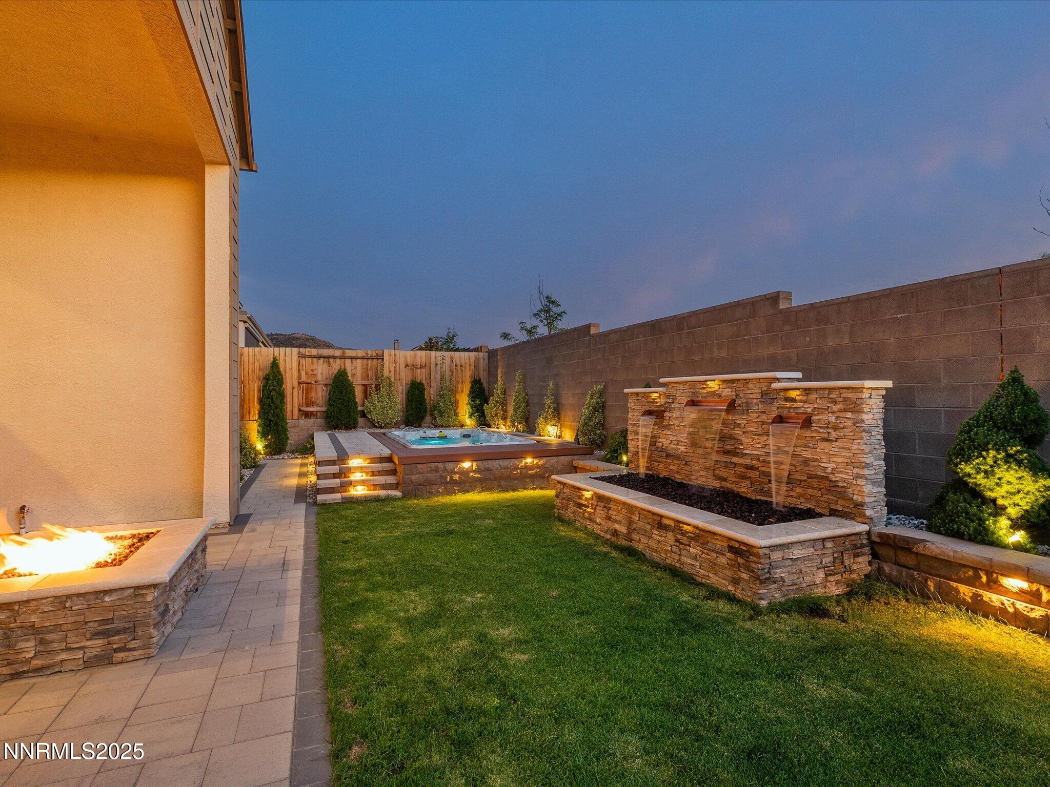 Reno, Nevada, 89521, United States, 3 Bedrooms Bedrooms, ,4 BathroomsBathrooms,Residential,Active,1884971