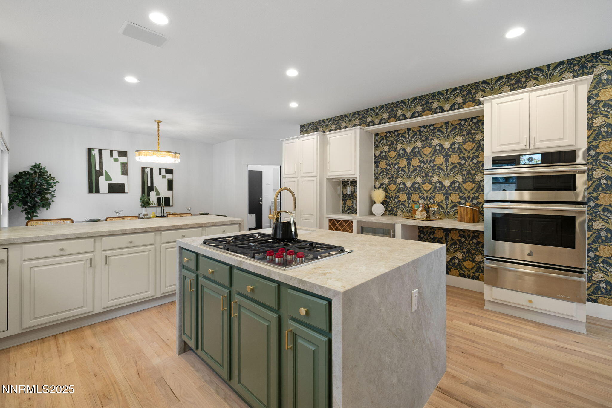 Reno, Nevada, 89511, United States, 5 Bedrooms Bedrooms, ,4 BathroomsBathrooms,Residential,Active,1952602