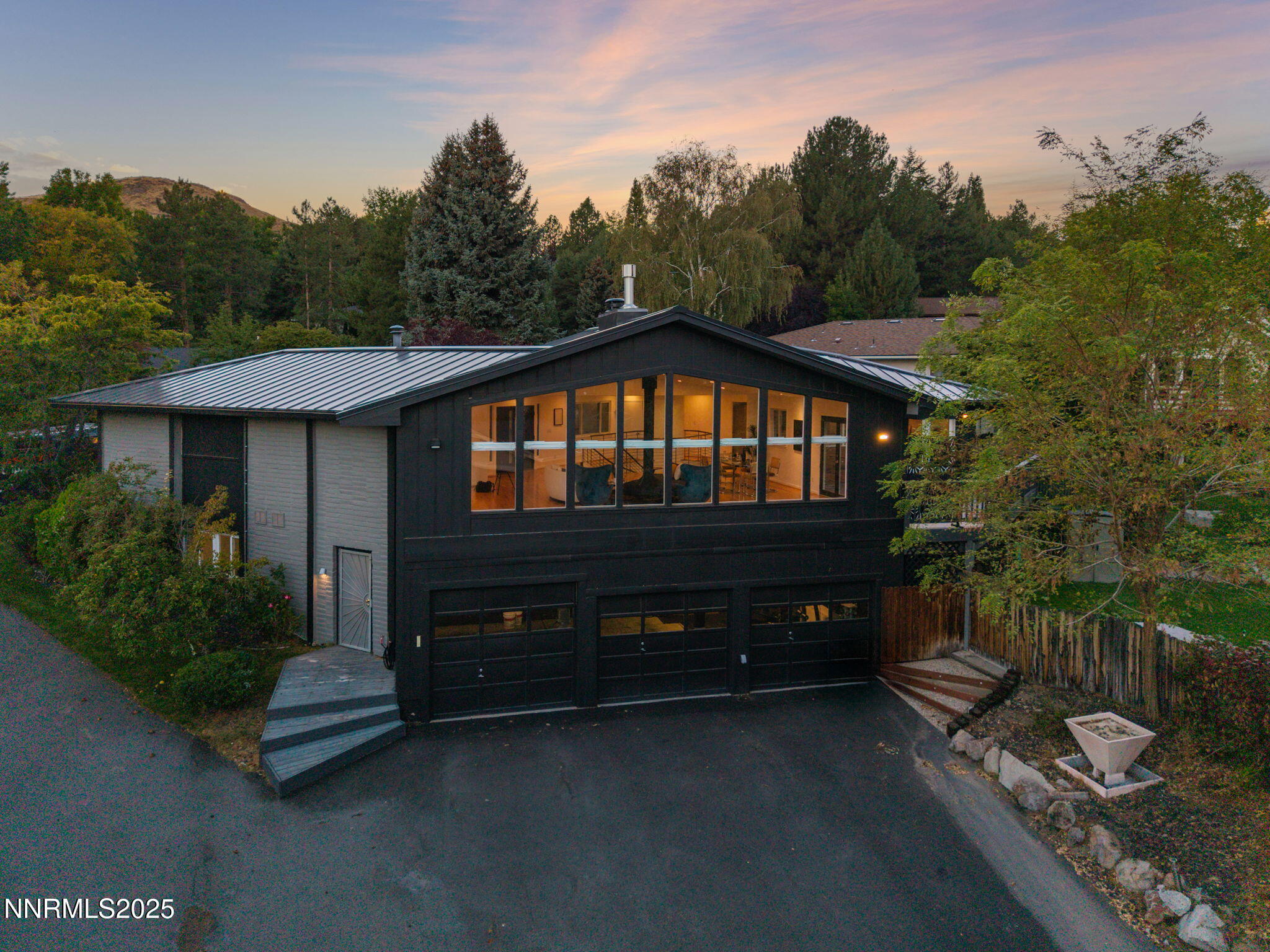 Reno, Nevada, 89519, United States, 4 Bedrooms Bedrooms, ,4 BathroomsBathrooms,Residential,Active,1952499