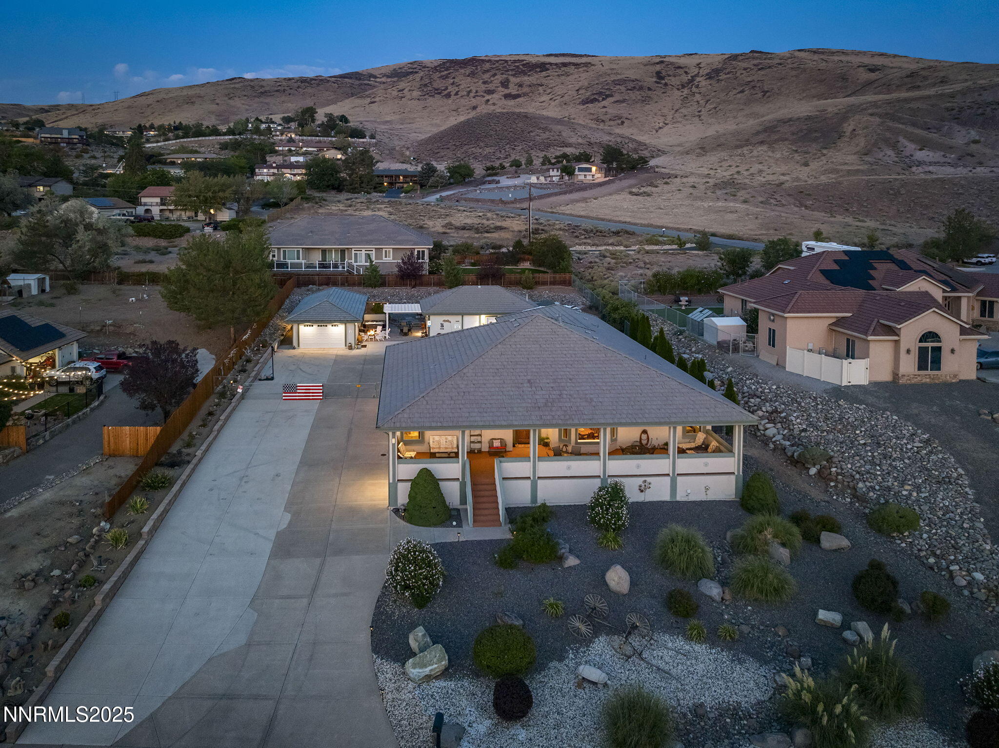 Sparks, Nevada, 89434, United States, 4 Bedrooms Bedrooms, ,4 BathroomsBathrooms,Residential,Active,1936450