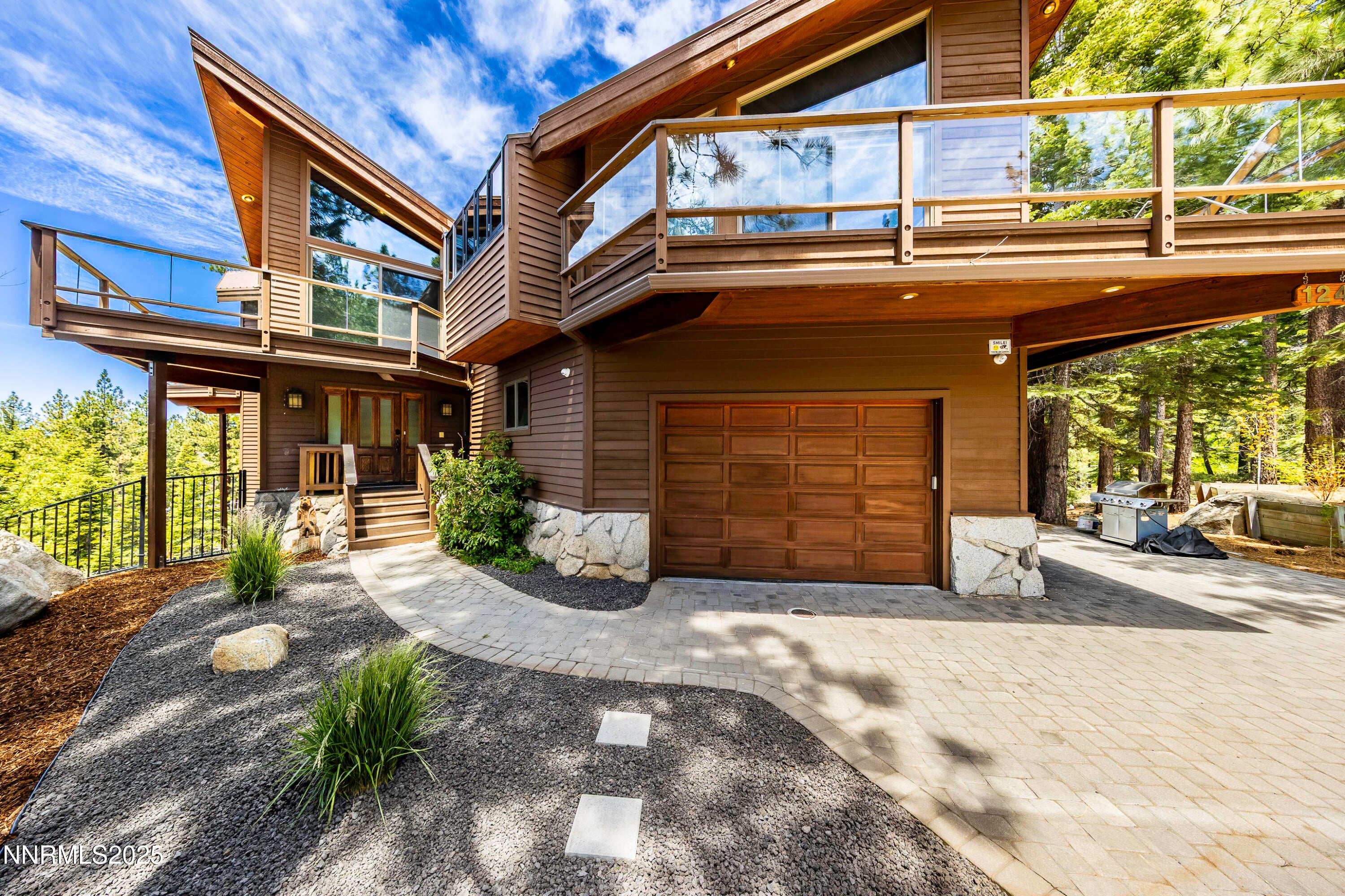 Stateline, Nevada, 89449, United States, 4 Bedrooms Bedrooms, ,5 BathroomsBathrooms,Residential,Active,1824502