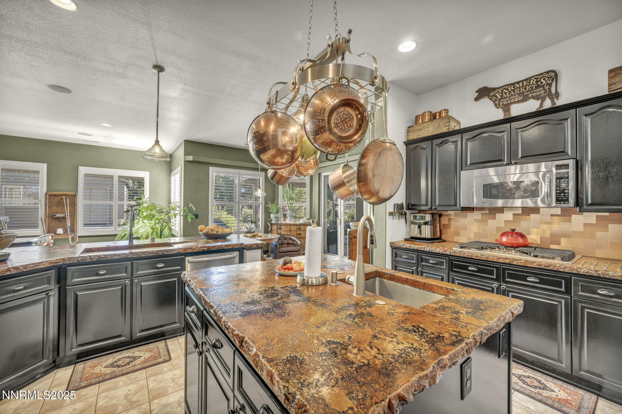 Sparks, Nevada, 89436, United States, 4 Bedrooms Bedrooms, ,3 BathroomsBathrooms,Residential,Active,1960113