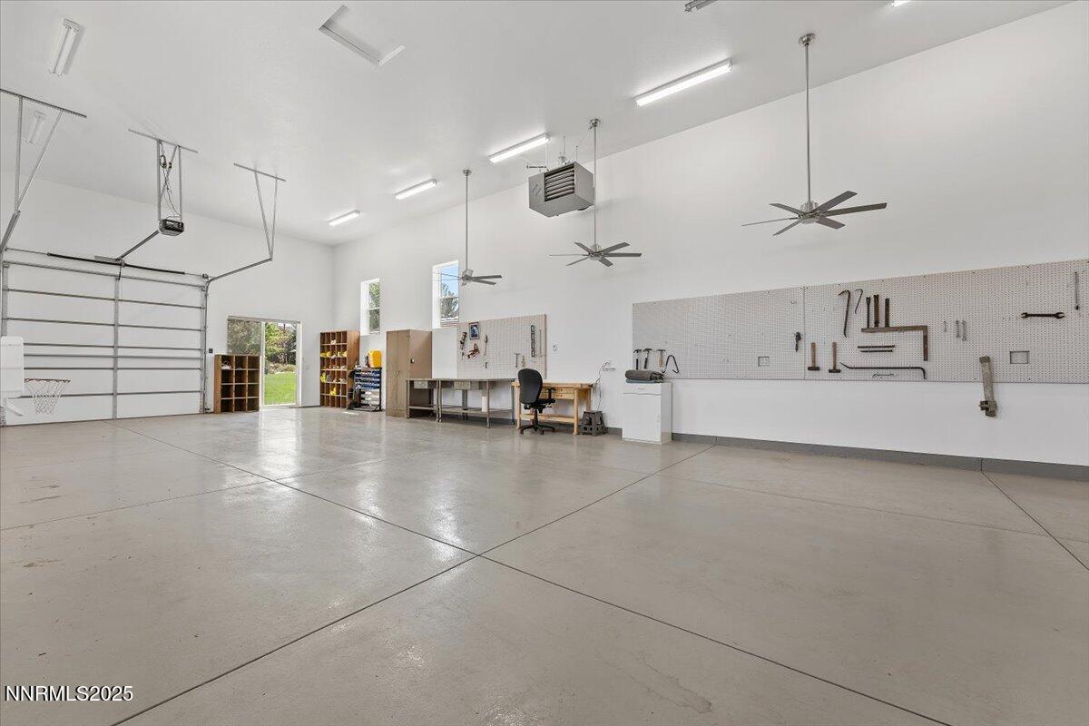 Sparks, Nevada, 89441, United States, 5 Bedrooms Bedrooms, ,4 BathroomsBathrooms,Residential,Active,1904747