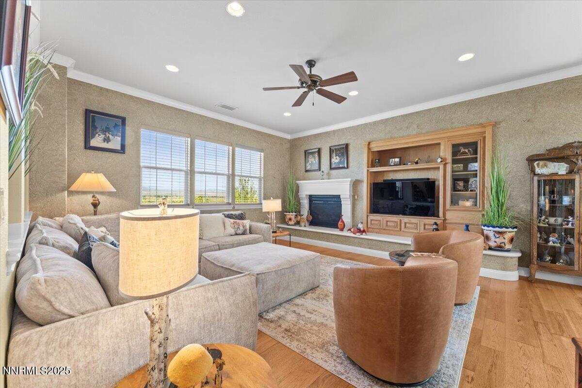 Genoa, Nevada, 89411, United States, 3 Bedrooms Bedrooms, ,3 BathroomsBathrooms,Residential,Active,1893207