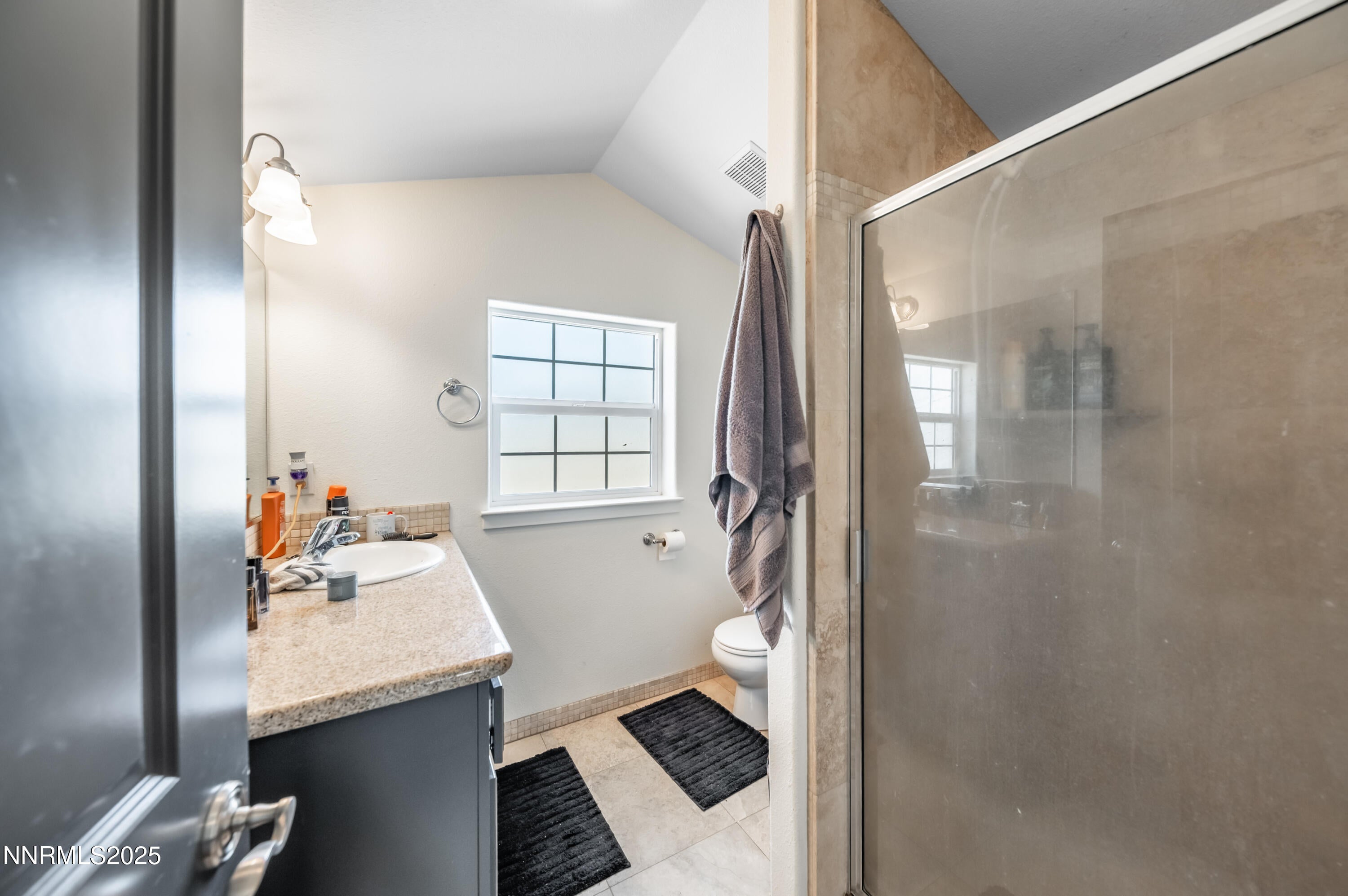 Minden, Nevada, 89423, United States, 4 Bedrooms Bedrooms, ,3 BathroomsBathrooms,Residential,Active,1987210