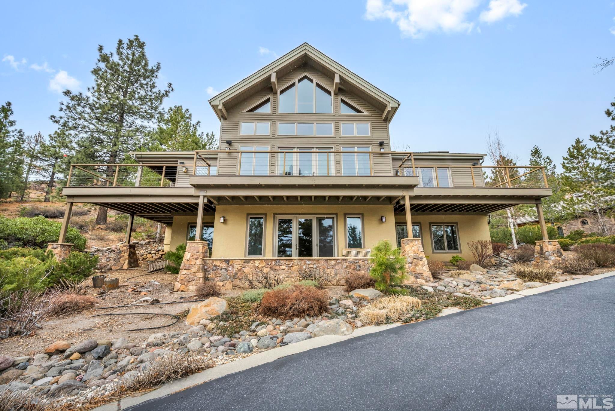 Reno, Nevada, 89511, United States, ,4 BathroomsBathrooms,Residential,Active,1701990