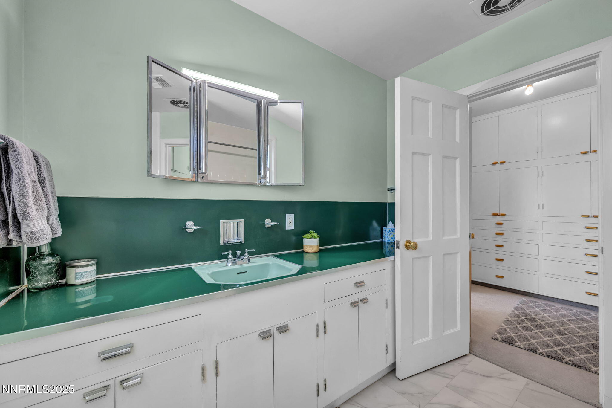 Reno, Nevada, 89509, United States, 6 Bedrooms Bedrooms, ,7 BathroomsBathrooms,Residential,Active,1824548