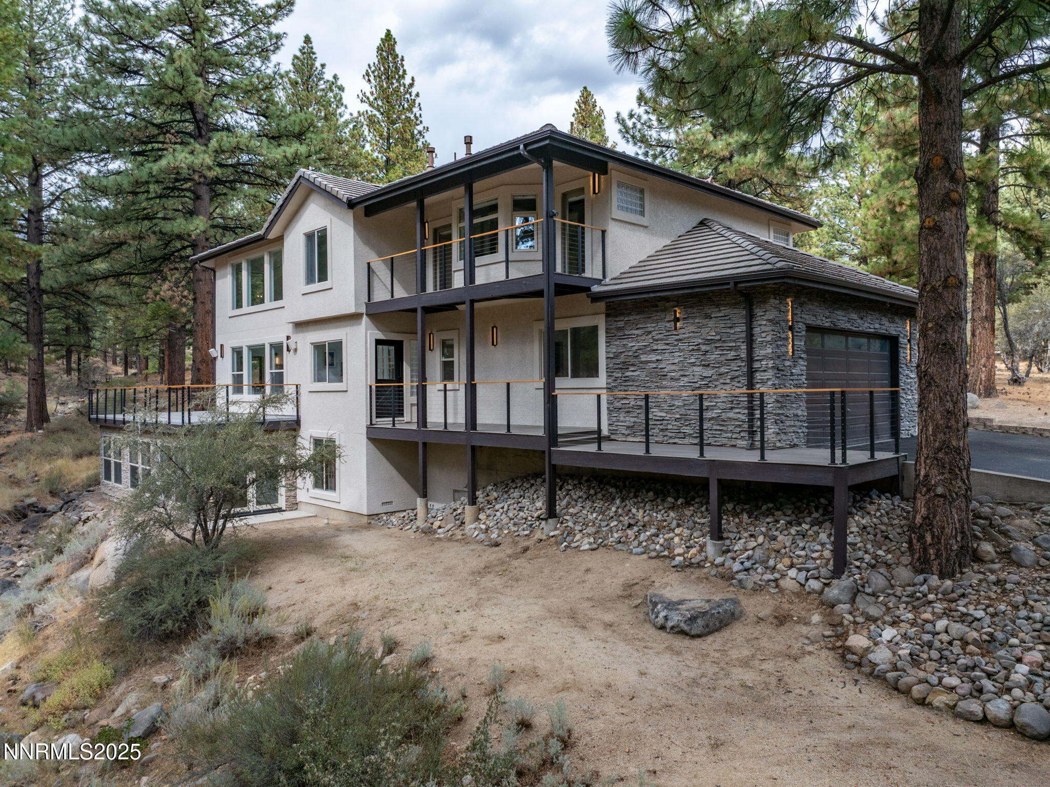 Reno, Nevada, 89511, United States, 5 Bedrooms Bedrooms, ,4 BathroomsBathrooms,Residential,Active,1952602