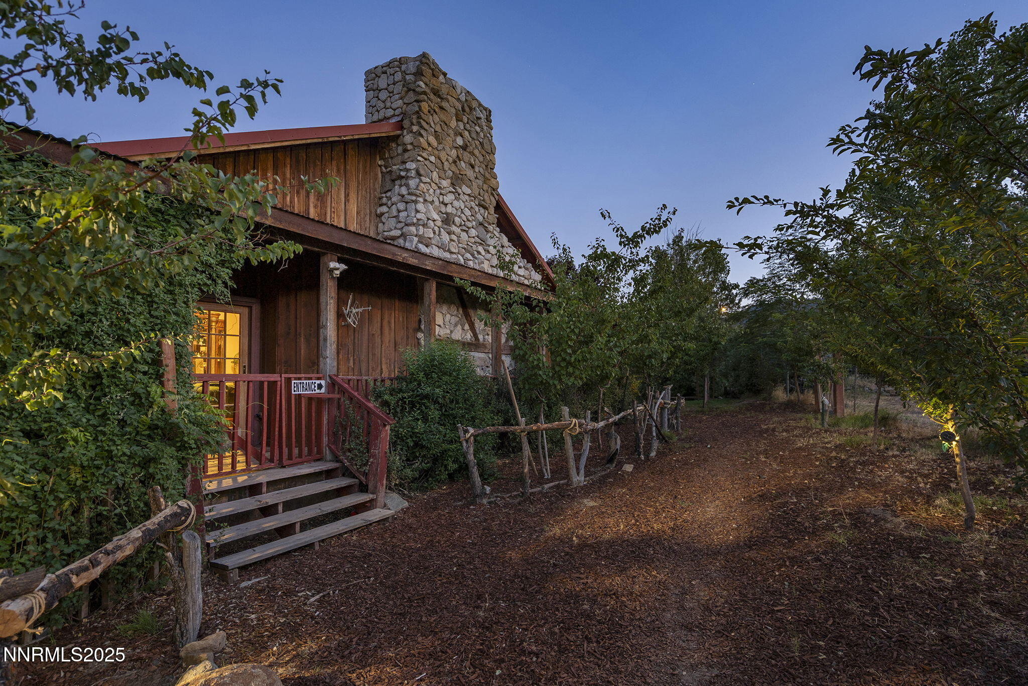 Washoe Valley, Nevada, 89704, United States, 2 Bedrooms Bedrooms, ,3 BathroomsBathrooms,Residential,Active,1905059