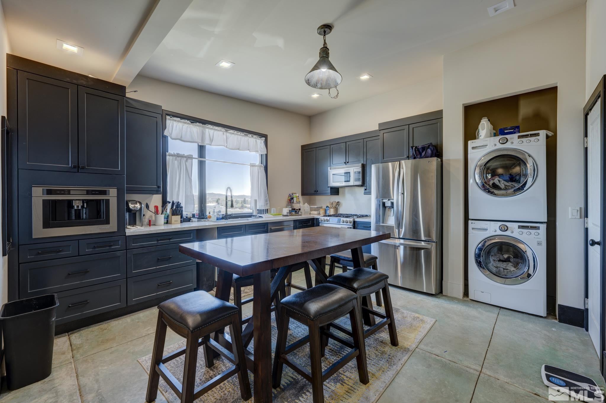 Reno, Nevada, 89508, United States, ,4 BathroomsBathrooms,Residential,Active,1701988