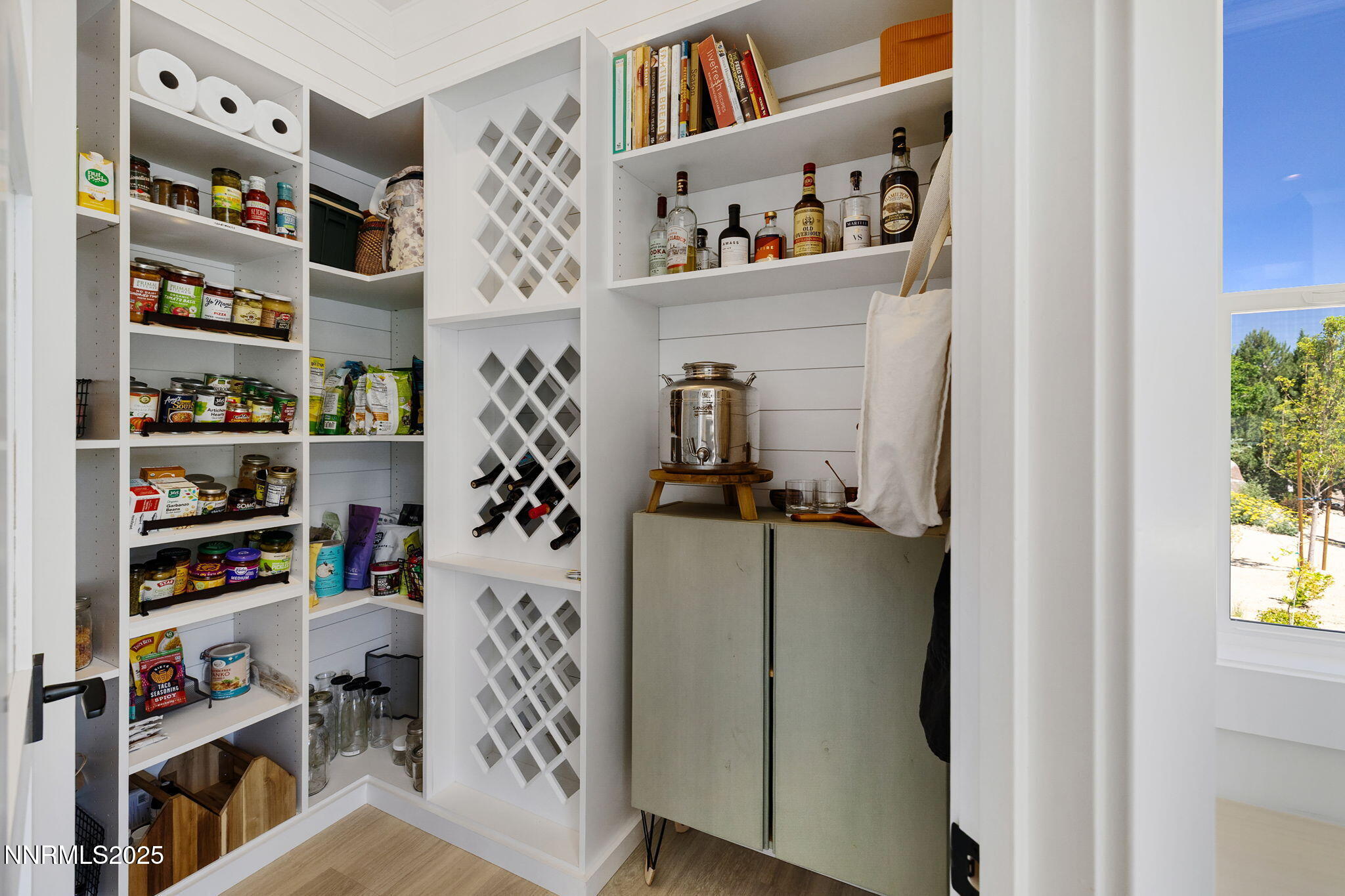 Reno, Nevada, 89519, United States, 4 Bedrooms Bedrooms, ,3 BathroomsBathrooms,Residential,Active,1876855