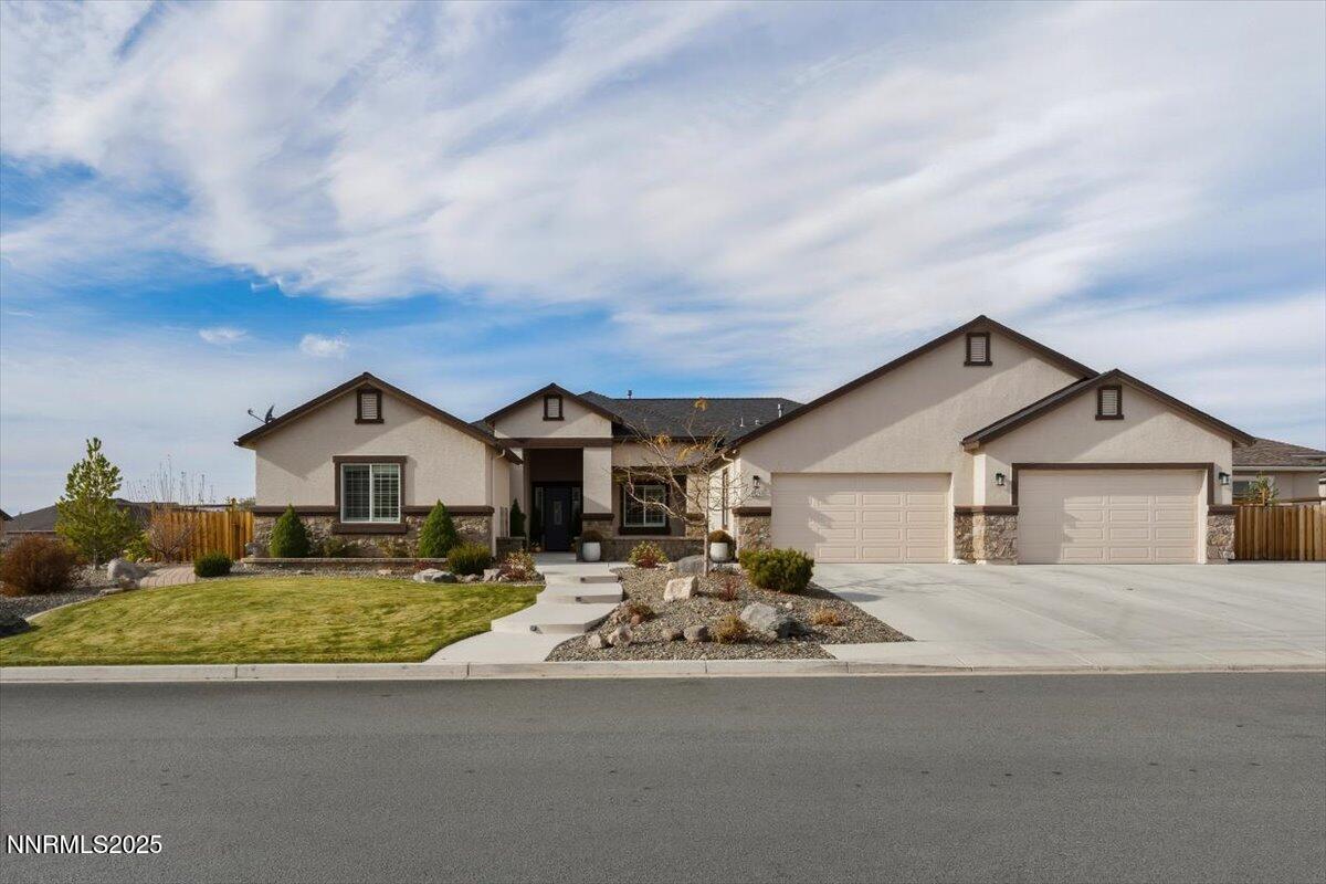 Sparks, Nevada, 89441, United States, 5 Bedrooms Bedrooms, ,4 BathroomsBathrooms,Residential,Active,2001361