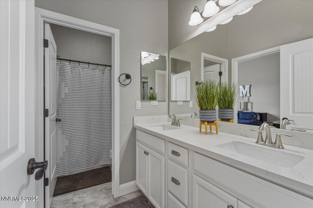 Sparks, Nevada, 89441, United States, 5 Bedrooms Bedrooms, ,4 BathroomsBathrooms,Residential,Active,2001361