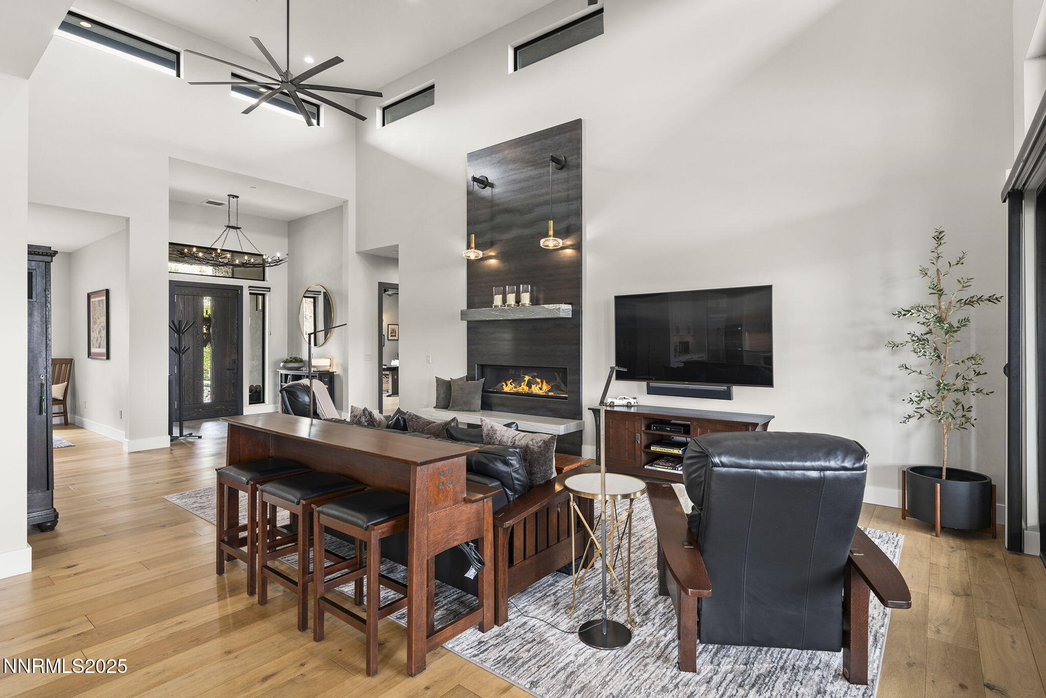 Sparks, Nevada, 89436, United States, 5 Bedrooms Bedrooms, ,4 BathroomsBathrooms,Residential,Active,1942357