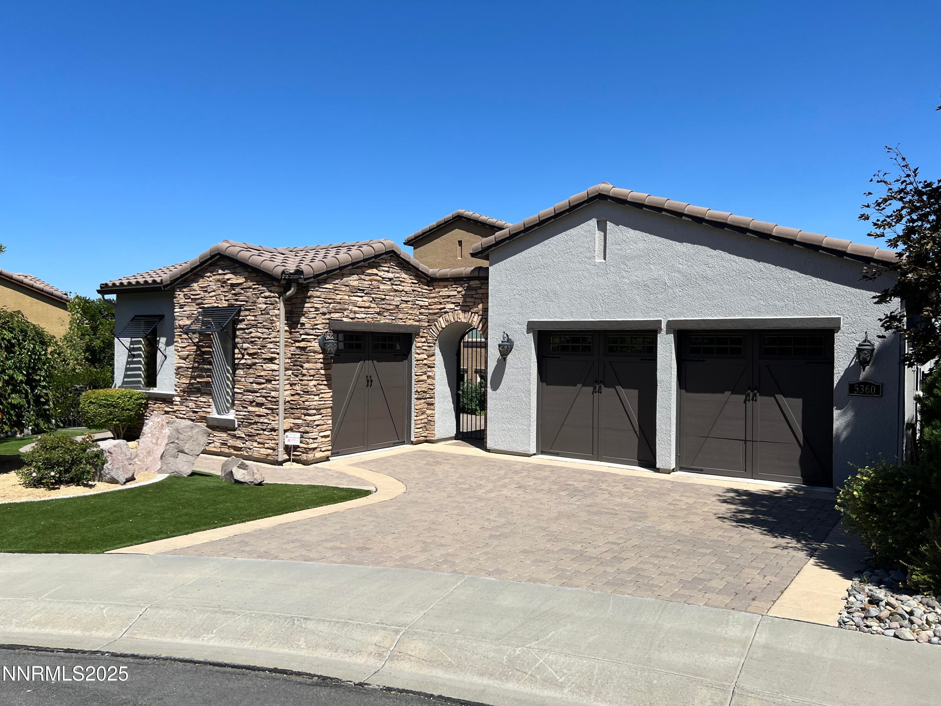 Reno, Nevada, 89519, United States, 4 Bedrooms Bedrooms, ,3 BathroomsBathrooms,Residential,Active,1952482