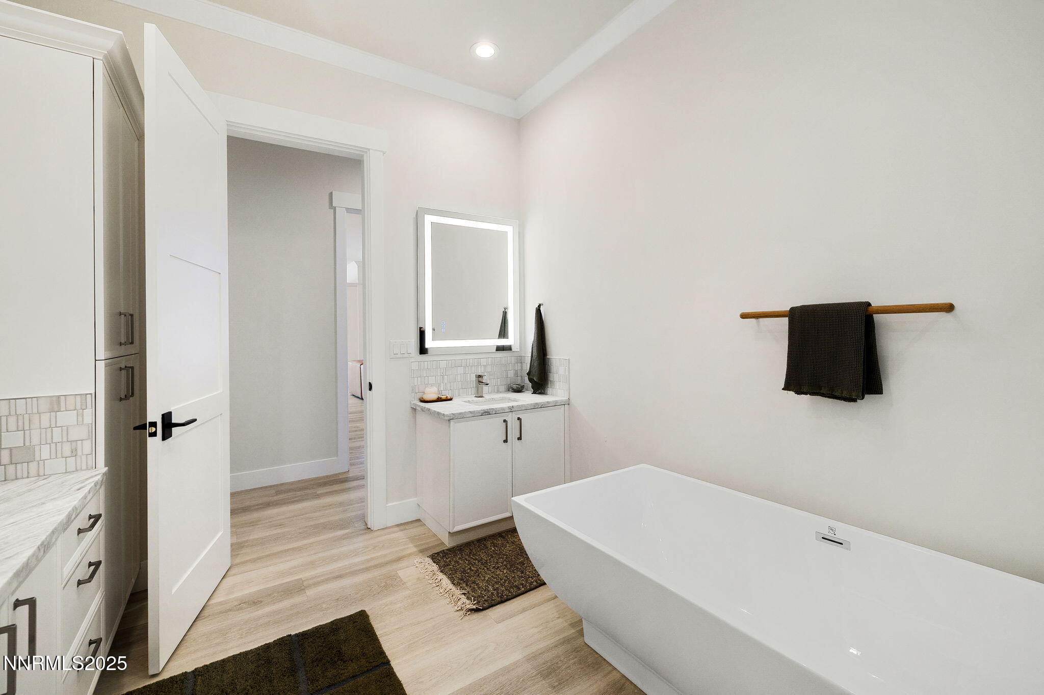 Reno, Nevada, 89519, United States, 4 Bedrooms Bedrooms, ,3 BathroomsBathrooms,Residential,Active,1876855