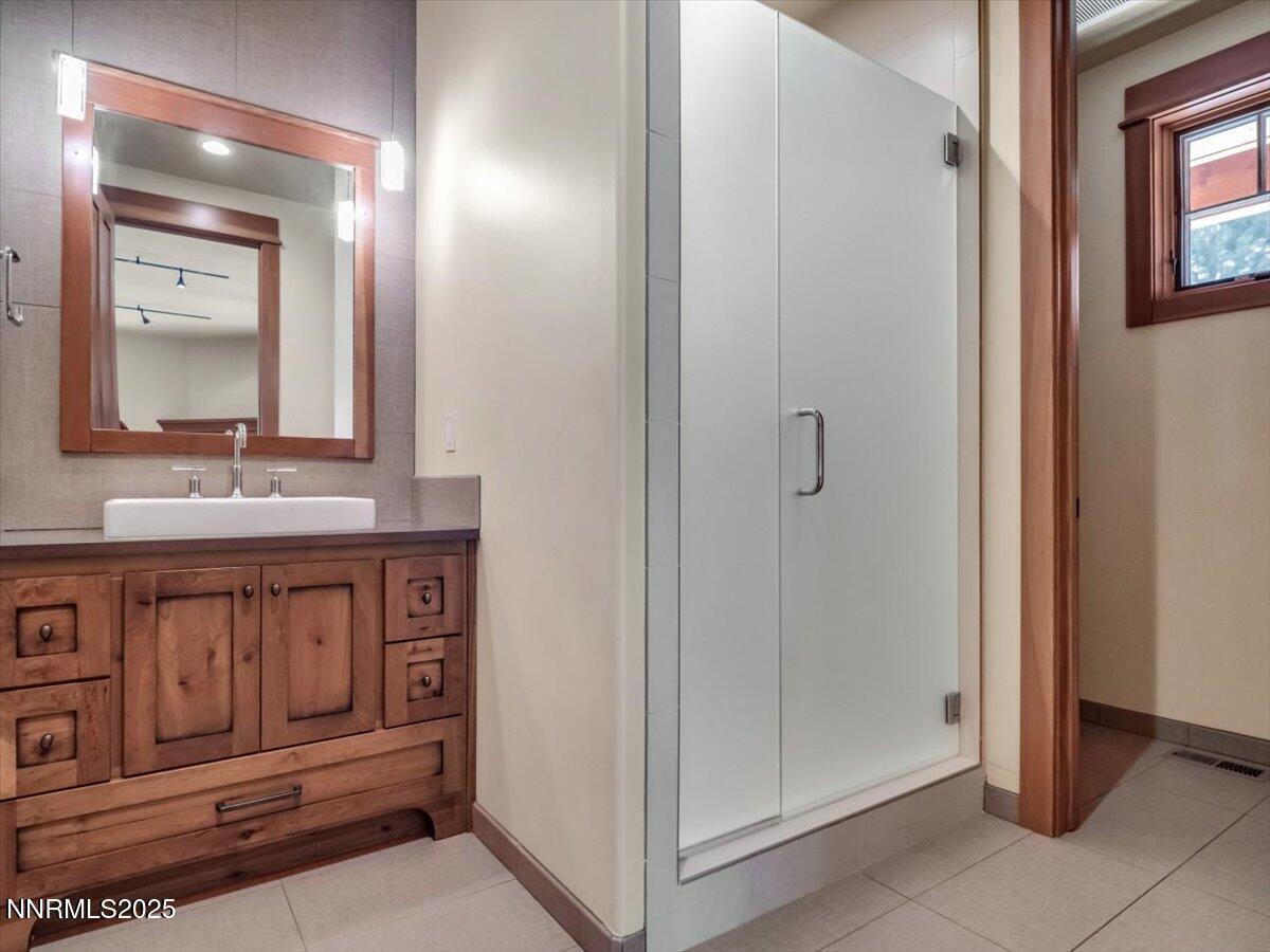 Gardnerville, Nevada, 89460, United States, 5 Bedrooms Bedrooms, ,7 BathroomsBathrooms,Residential,Active,1941107