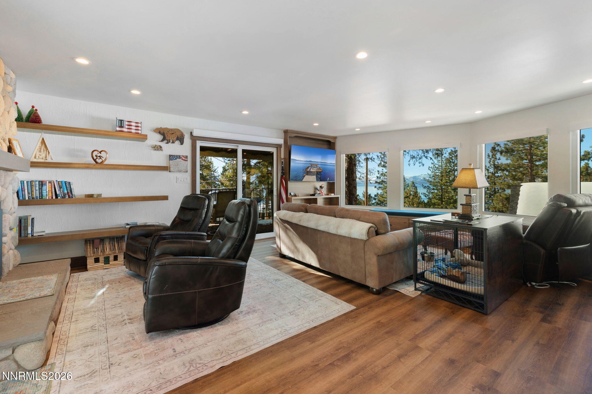 Zephyr Cove, Nevada, 89448, United States, 3 Bedrooms Bedrooms, ,2 BathroomsBathrooms,Residential,Active,2010208