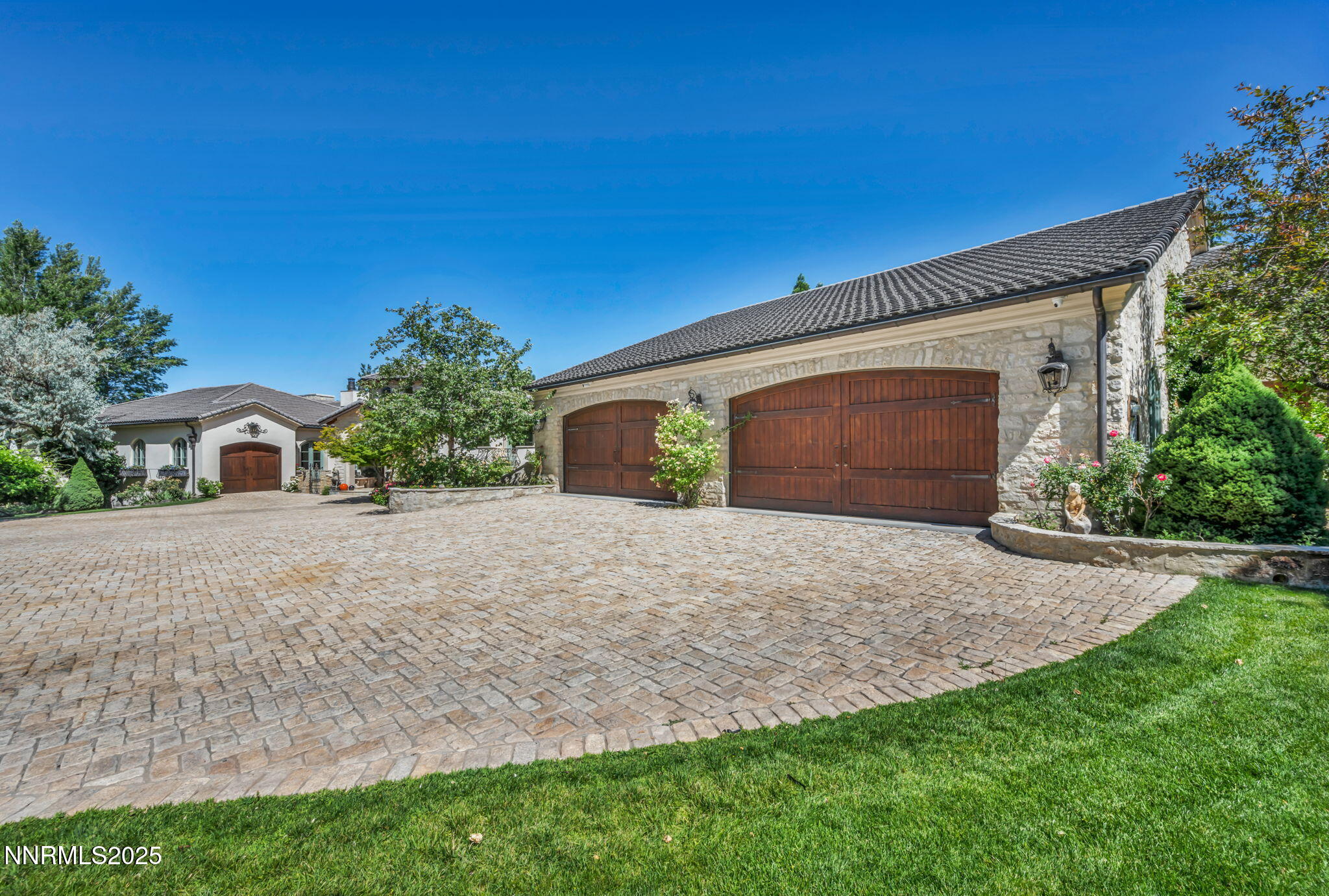 Reno, Nevada, 89511, United States, 4 Bedrooms Bedrooms, ,6 BathroomsBathrooms,Residential,Active,1892618