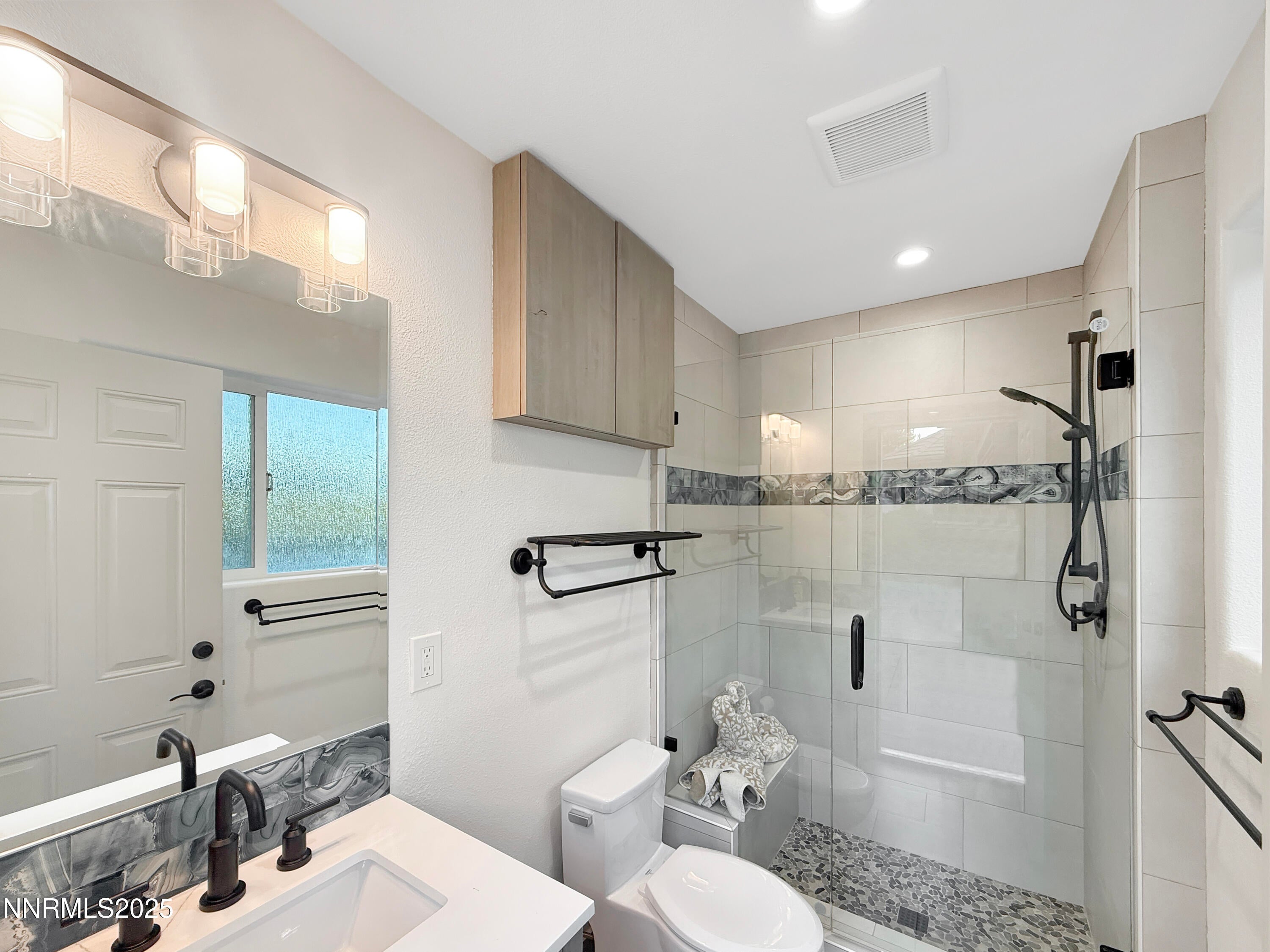 Reno, Nevada, 89511, United States, 4 Bedrooms Bedrooms, ,6 BathroomsBathrooms,Residential,Active,1936686