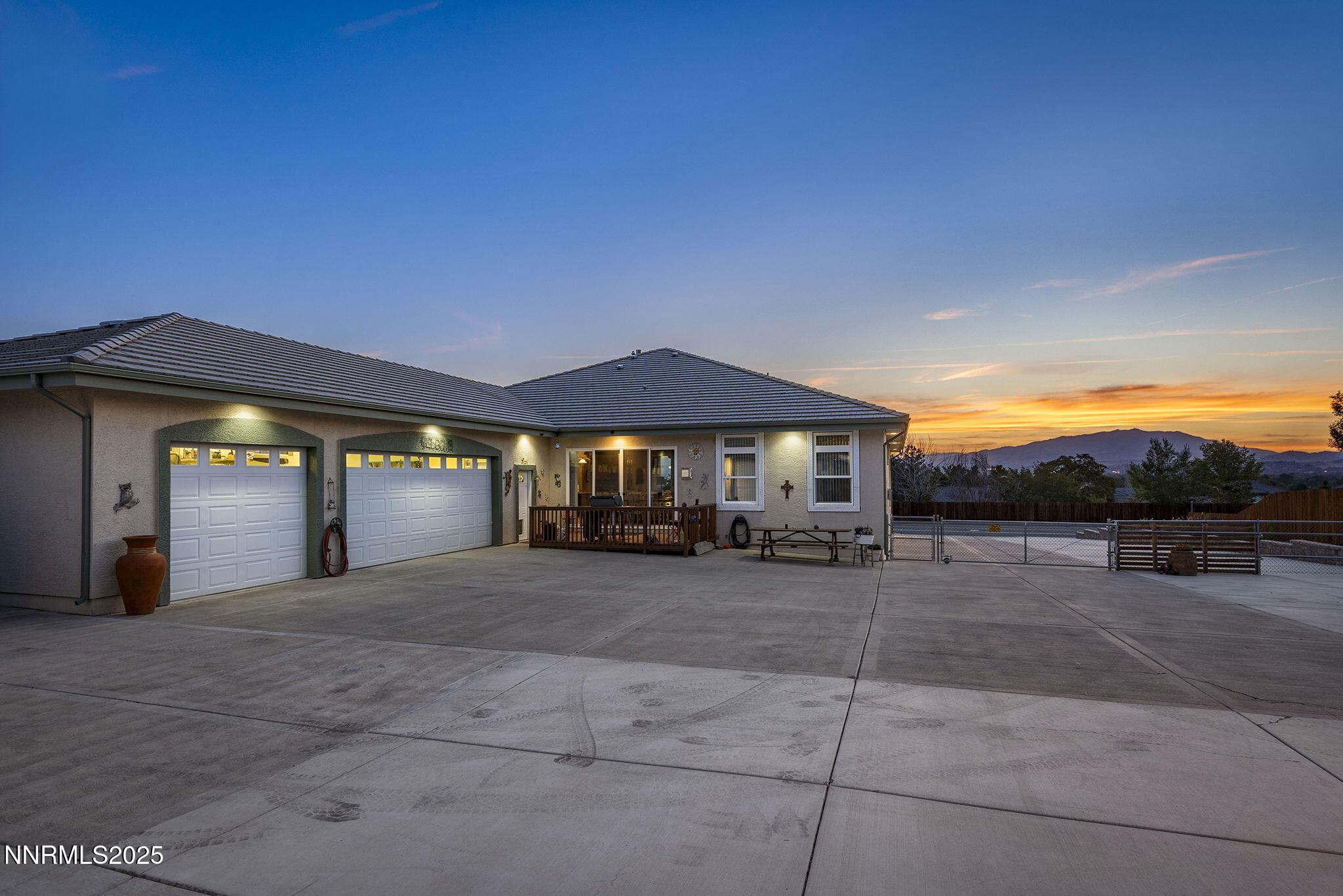 Sparks, Nevada, 89434, United States, 4 Bedrooms Bedrooms, ,4 BathroomsBathrooms,Residential,Active,1936450