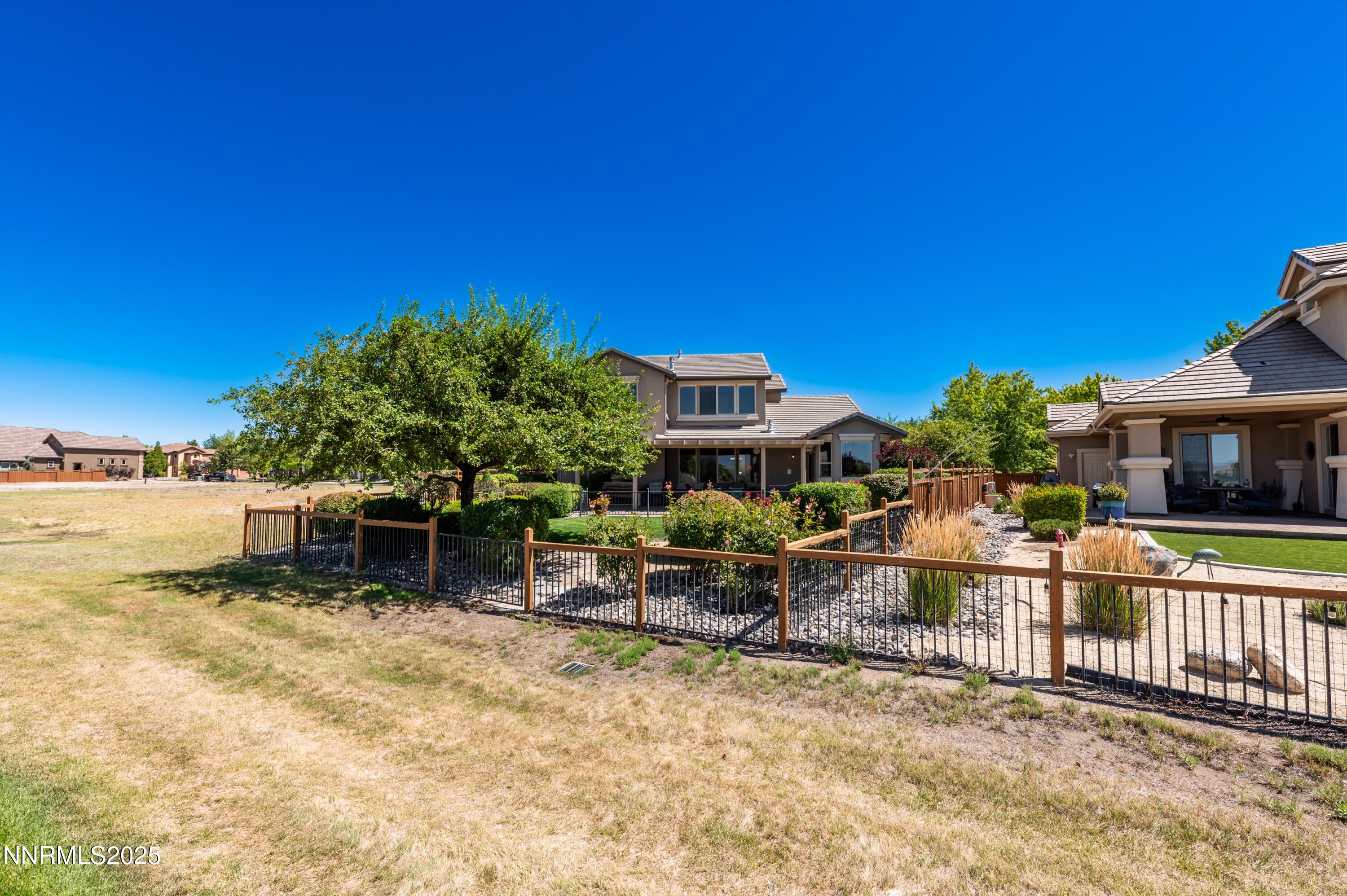 Sparks, Nevada, 89436, United States, 4 Bedrooms Bedrooms, ,4 BathroomsBathrooms,Residential,Contingent,2012893