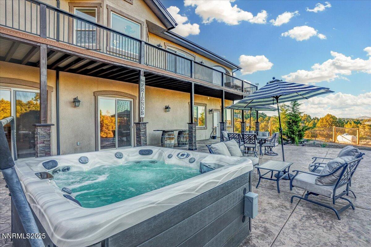 Reno, Nevada, 89521, United States, 5 Bedrooms Bedrooms, ,5 BathroomsBathrooms,Residential,Active,1894204