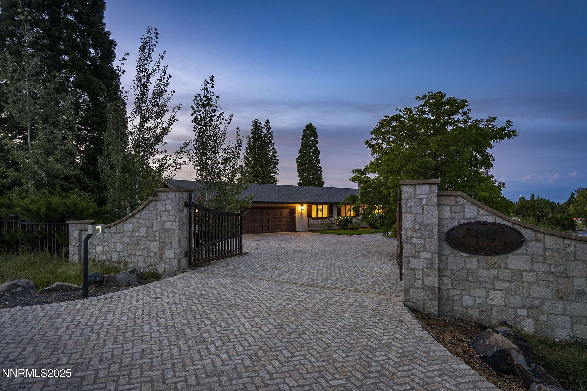 Reno, Nevada, 89511, United States, 4 Bedrooms Bedrooms, ,3 BathroomsBathrooms,Residential,Active,1929694