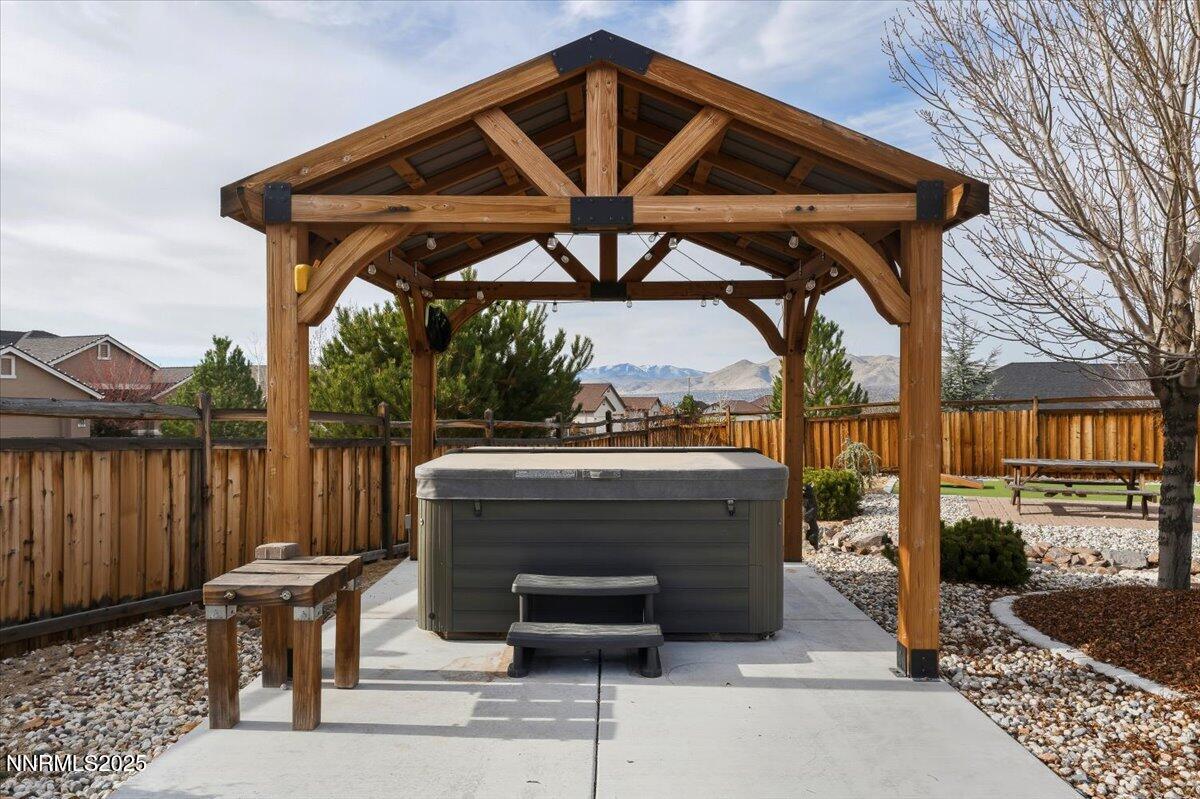 Sparks, Nevada, 89441, United States, 5 Bedrooms Bedrooms, ,4 BathroomsBathrooms,Residential,Active,2001361