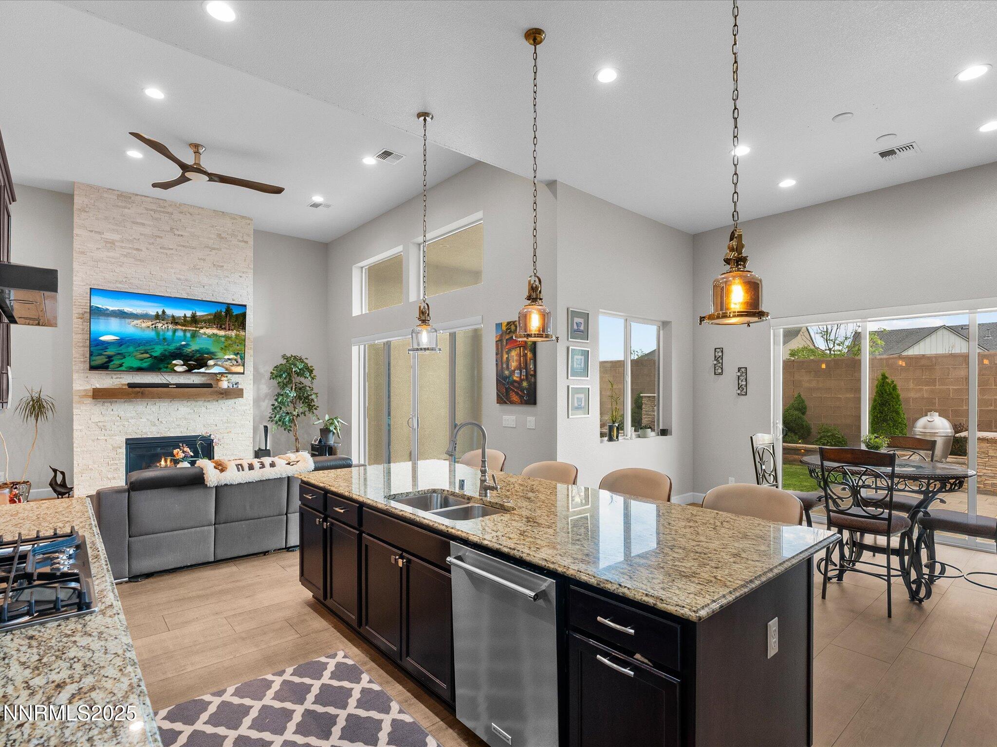 Reno, Nevada, 89521, United States, 3 Bedrooms Bedrooms, ,4 BathroomsBathrooms,Residential,Active,1884971