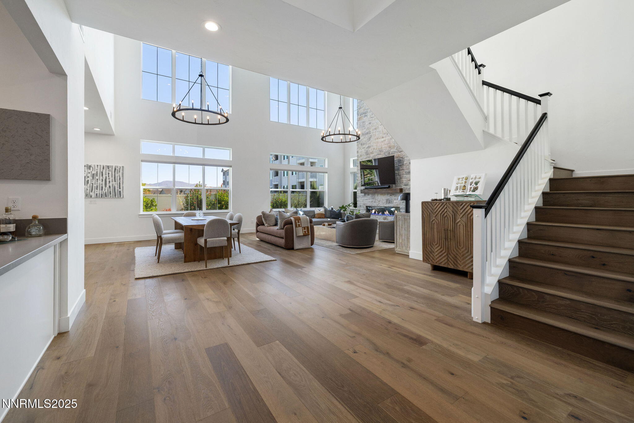 Reno, Nevada, 89511, United States, 5 Bedrooms Bedrooms, ,6 BathroomsBathrooms,Residential,Active,1952287