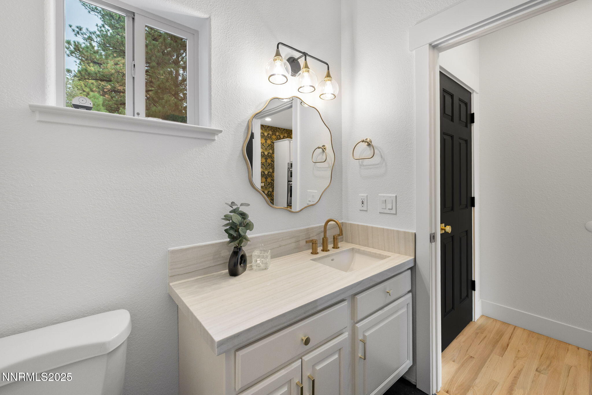 Reno, Nevada, 89511, United States, 5 Bedrooms Bedrooms, ,4 BathroomsBathrooms,Residential,Active,1952602