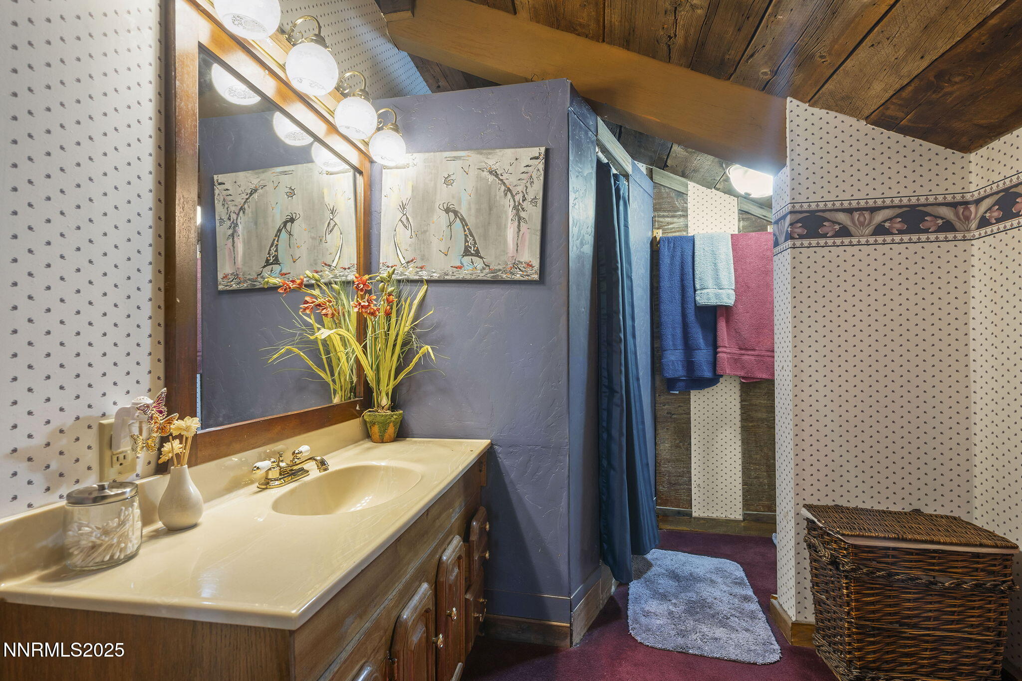 Washoe Valley, Nevada, 89704, United States, 2 Bedrooms Bedrooms, ,3 BathroomsBathrooms,Residential,Active,1905059