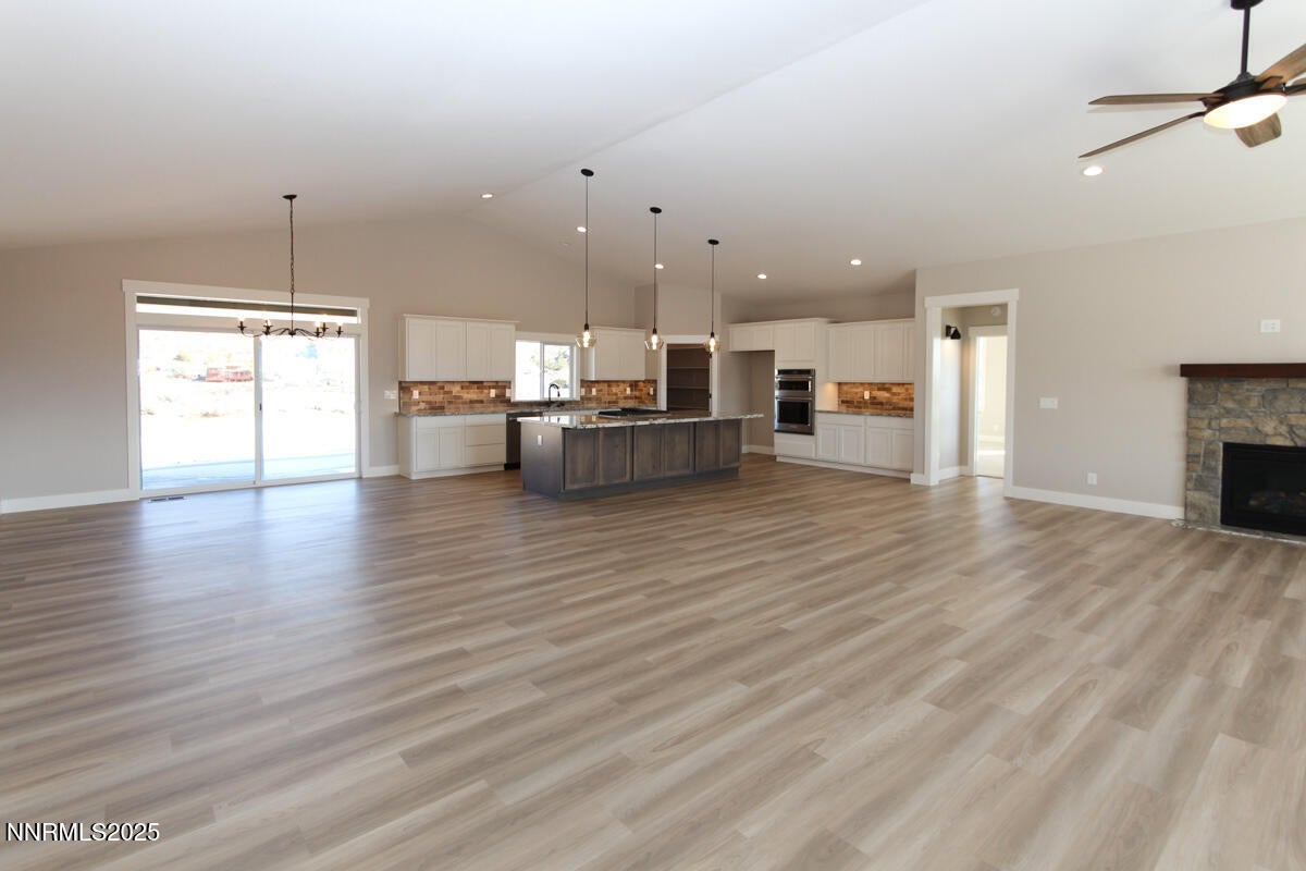 Minden, Nevada, 89423, United States, 4 Bedrooms Bedrooms, ,3 BathroomsBathrooms,Residential,Active,1990014