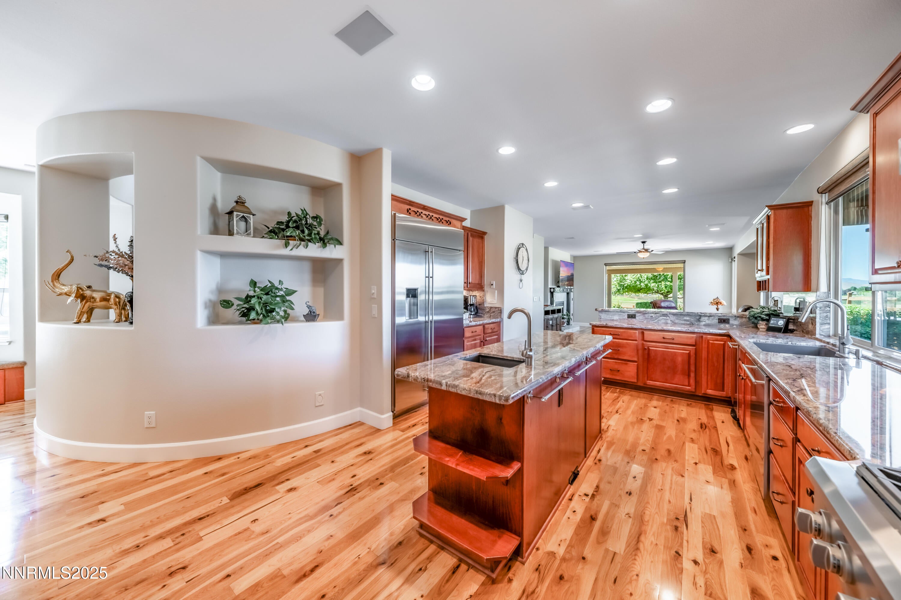 Sparks, Nevada, 89436, United States, 4 Bedrooms Bedrooms, ,4 BathroomsBathrooms,Residential,Active,1909057