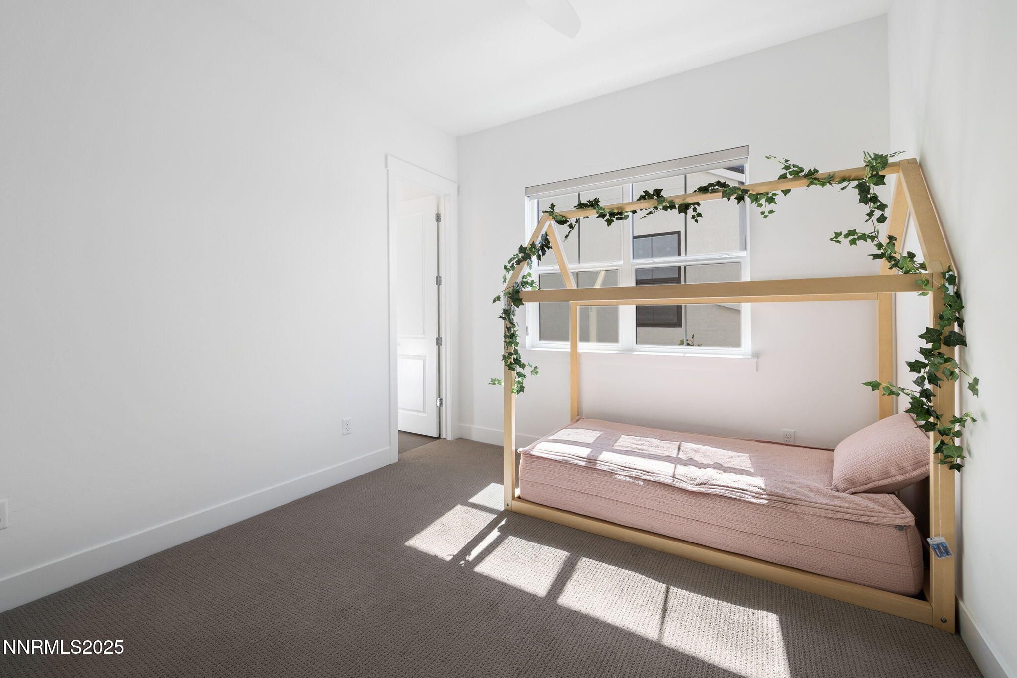 Reno, Nevada, 89511, United States, 5 Bedrooms Bedrooms, ,6 BathroomsBathrooms,Residential,Active,1952287